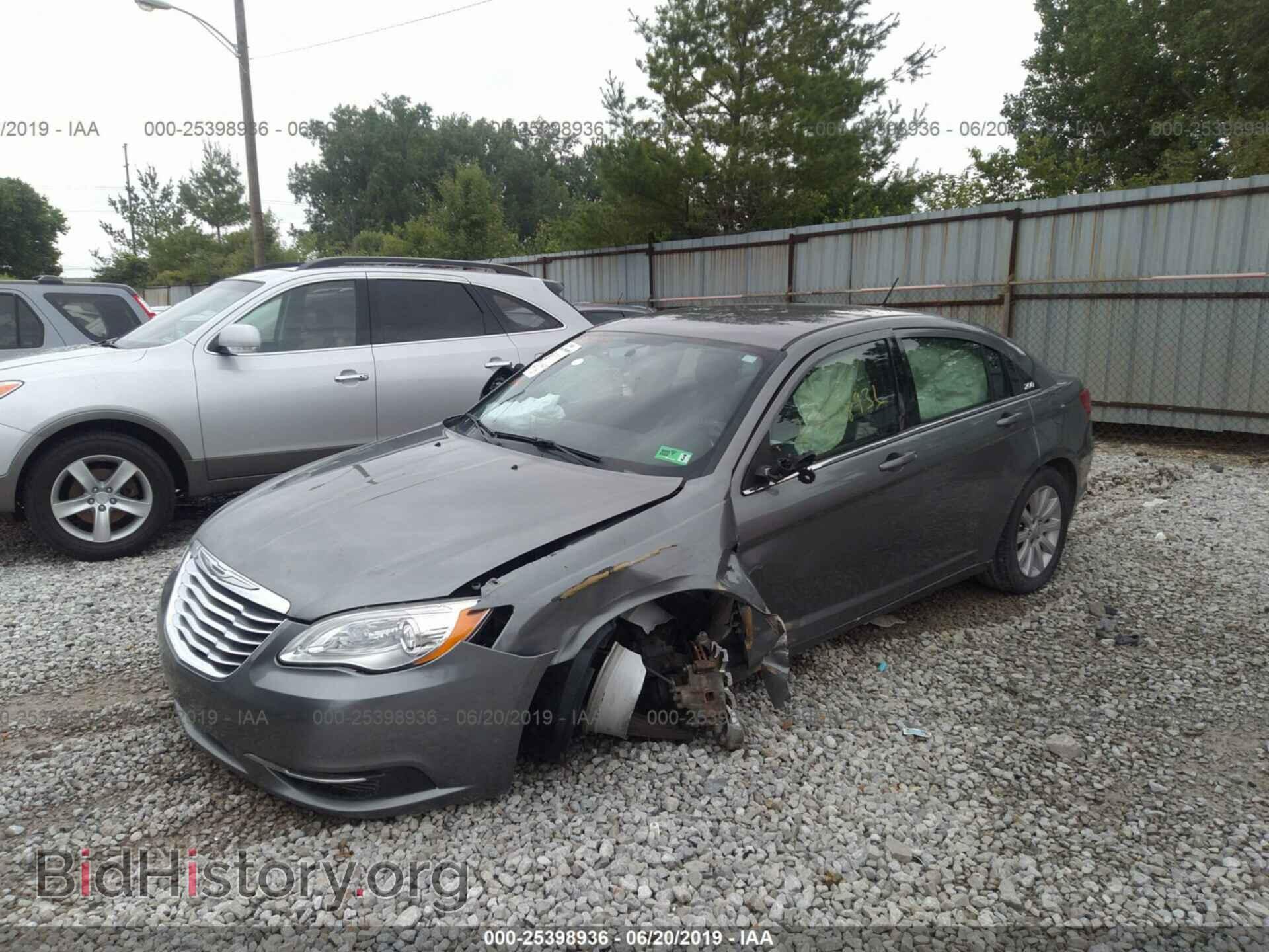 2012 CHRYSLER 200 - VIN: 1C3CCBBB1CN160334 - Фото 2