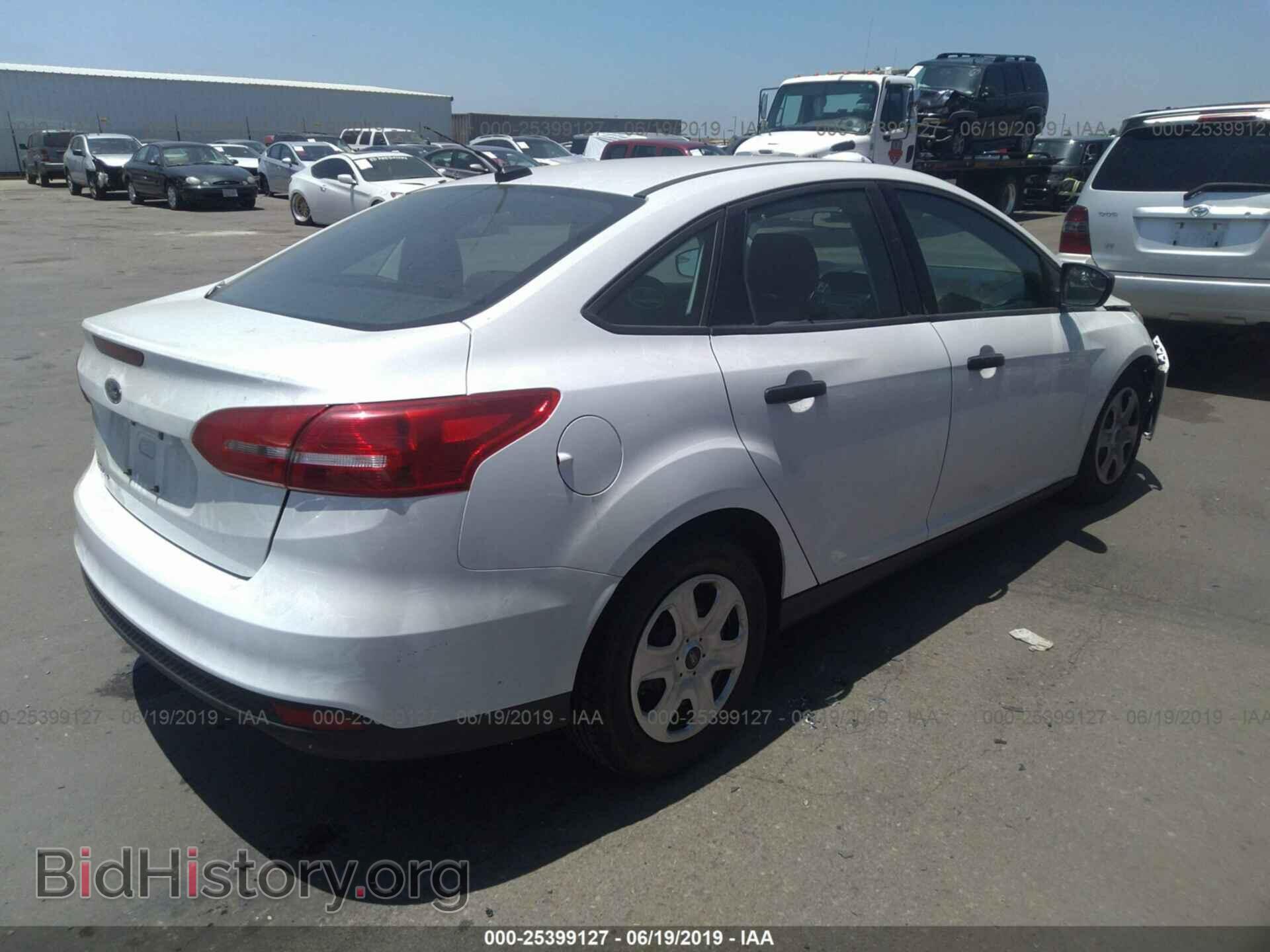 2016 FORD FOCUS - VIN: 1FADP3E25GL383943 - Photo 4