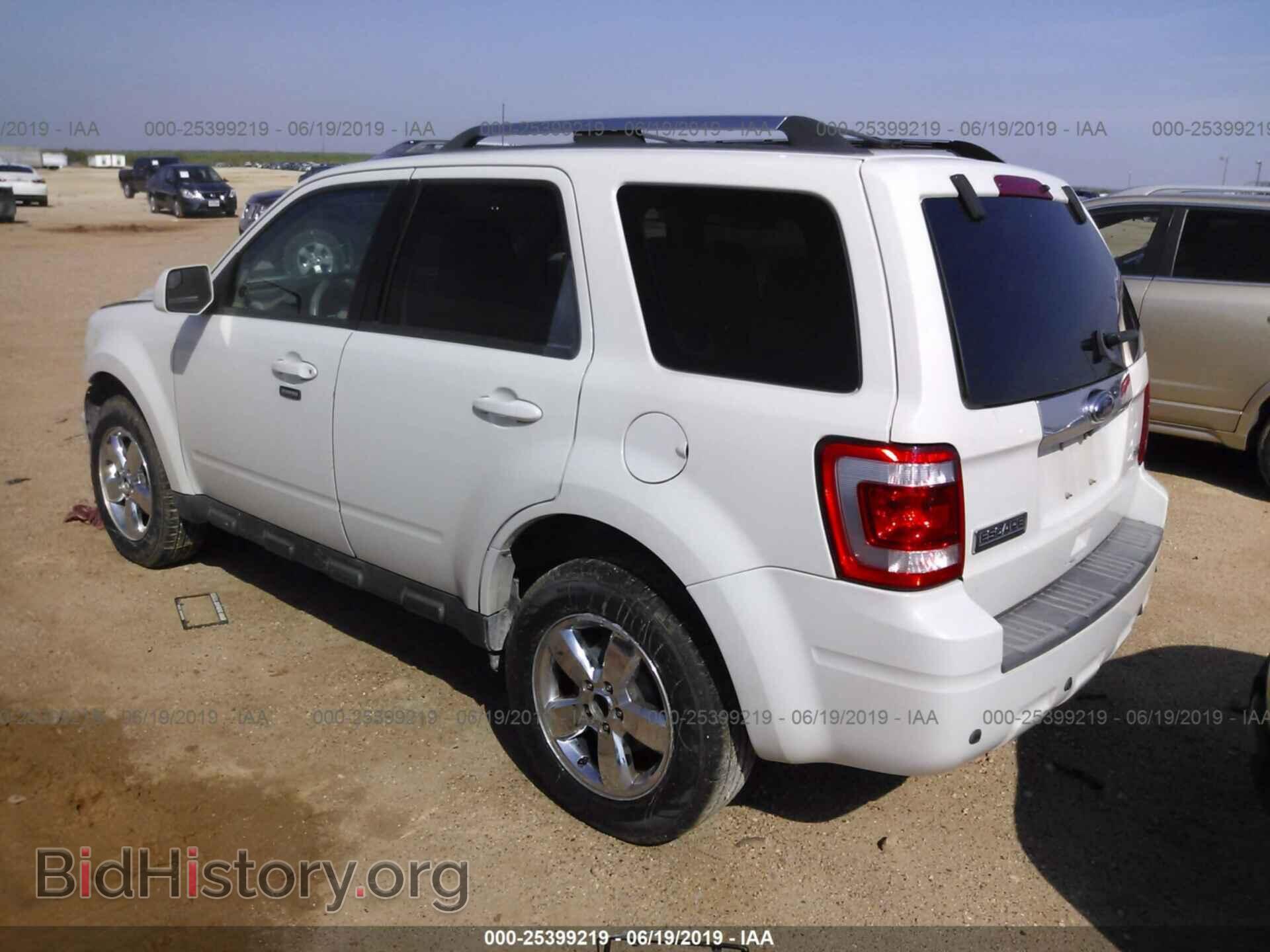 2011 FORD ESCAPE - VIN: 1FMCU0EG7BKA38156 - Фото 3