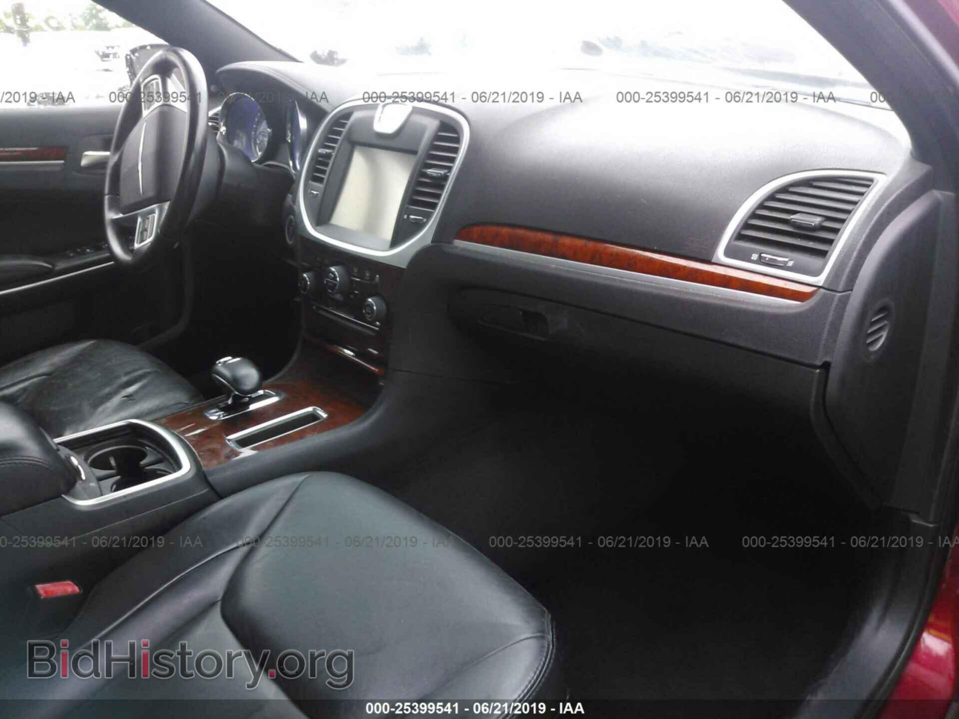 2012 CHRYSLER 300 - VIN: 2C3CCACG0CH283636 - Фото 5