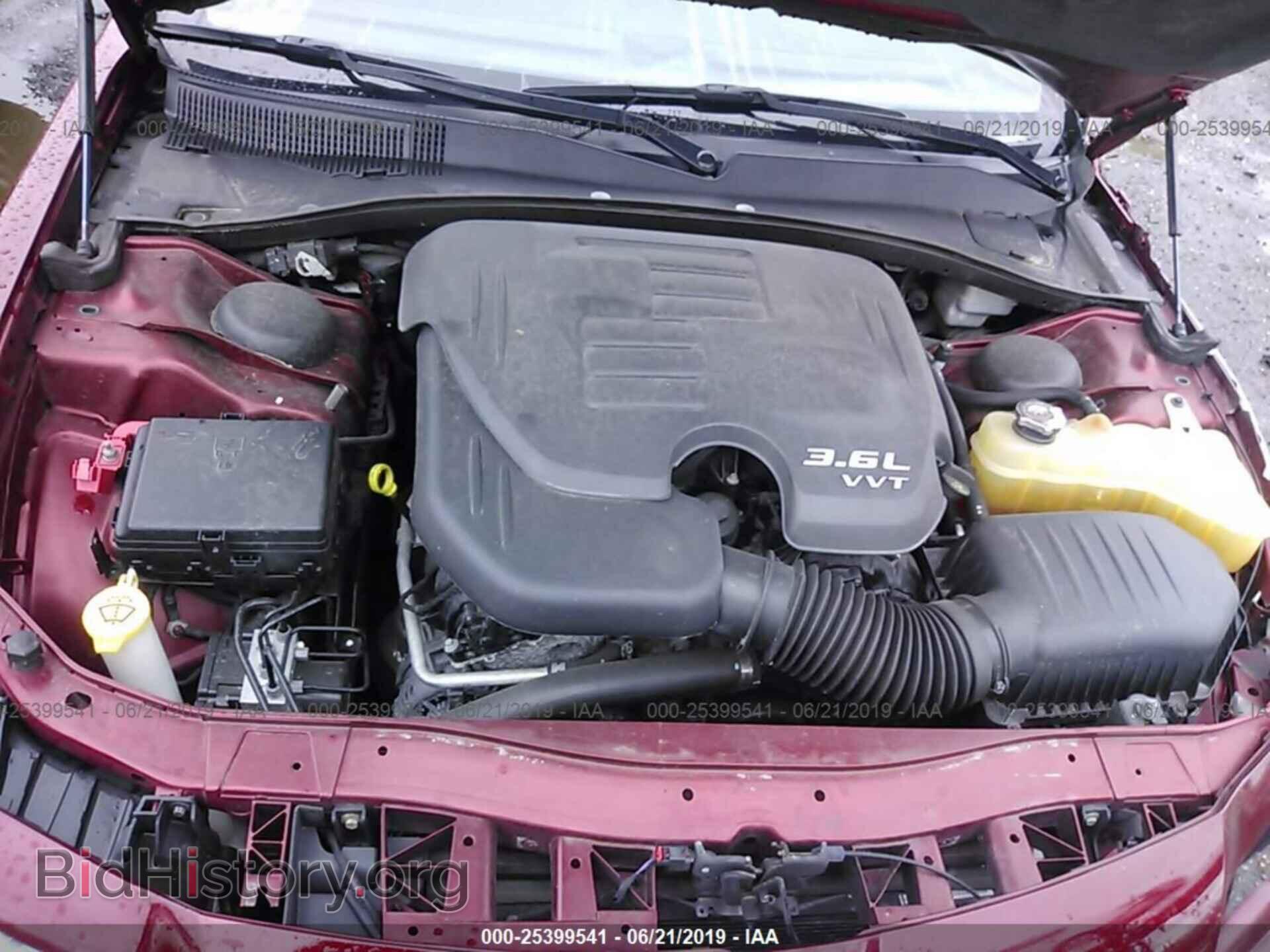 2012 CHRYSLER 300 - VIN: 2C3CCACG0CH283636 - Фото 10