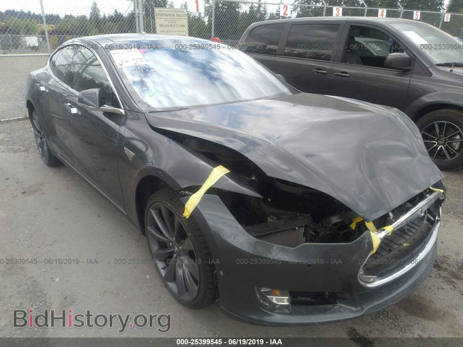 Фотография 5YJSA1E29FF108861 - TESLA MODEL S 2015