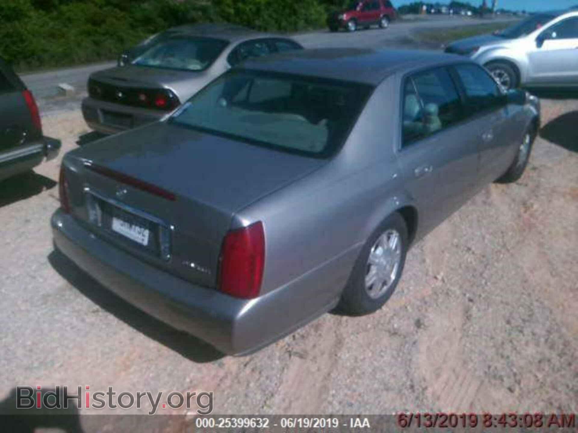 2004 CADILLAC DEVILLE - VIN: 1G6KD54Y94U122111 - Photo 2