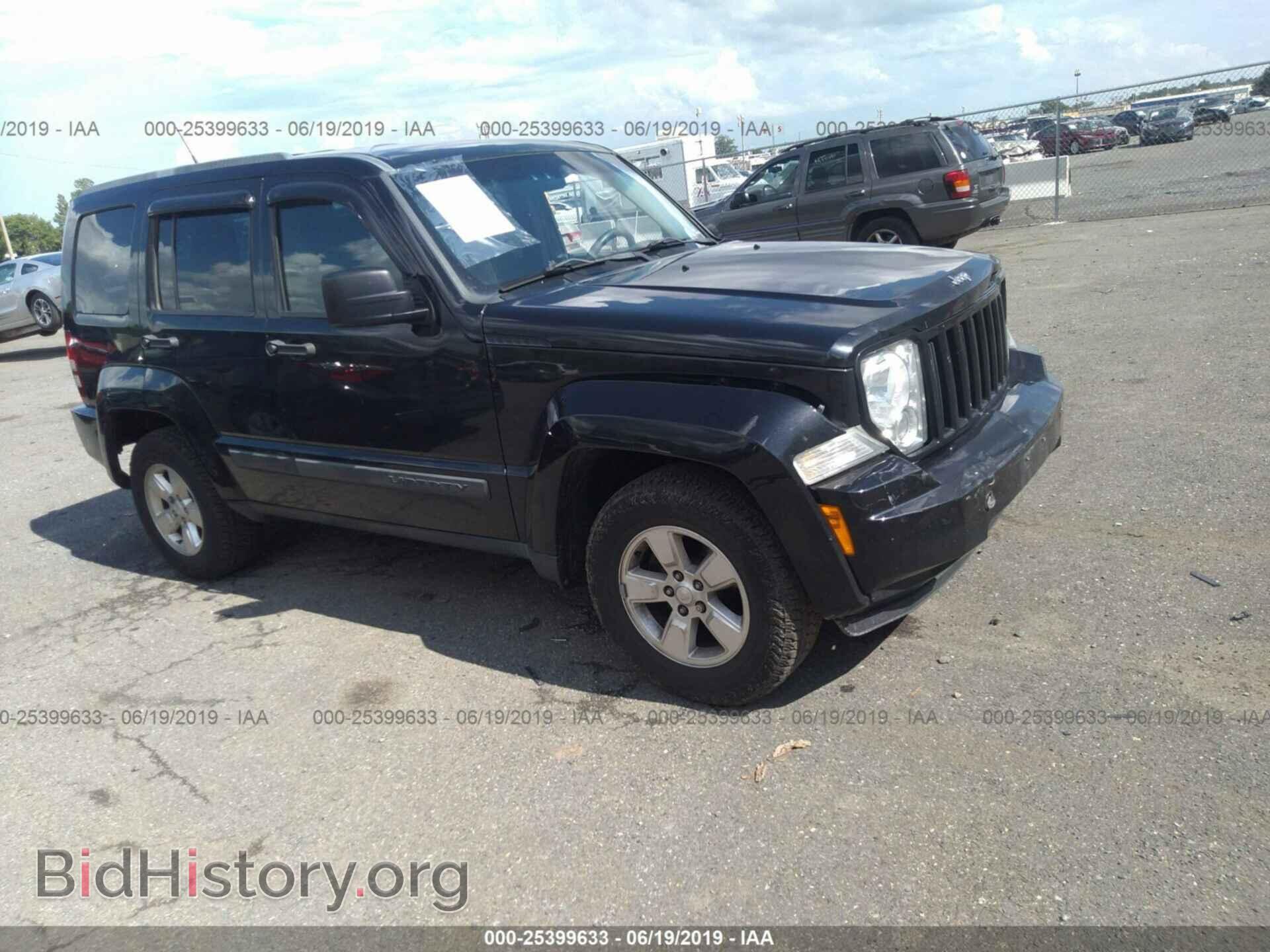 Photo 1J4PN2GK8BW570356 - JEEP LIBERTY 2011