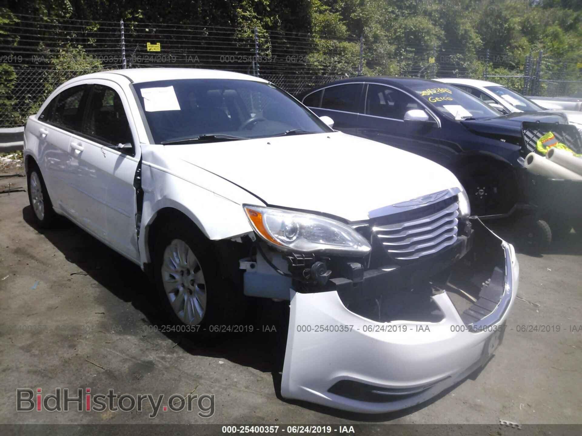 Фотография 1C3BC4FG4BN553868 - CHRYSLER 200 2011