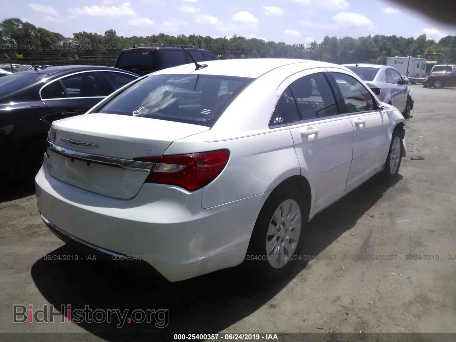 2011 CHRYSLER 200 - VIN: 1C3BC4FG4BN553868 - Фото 4