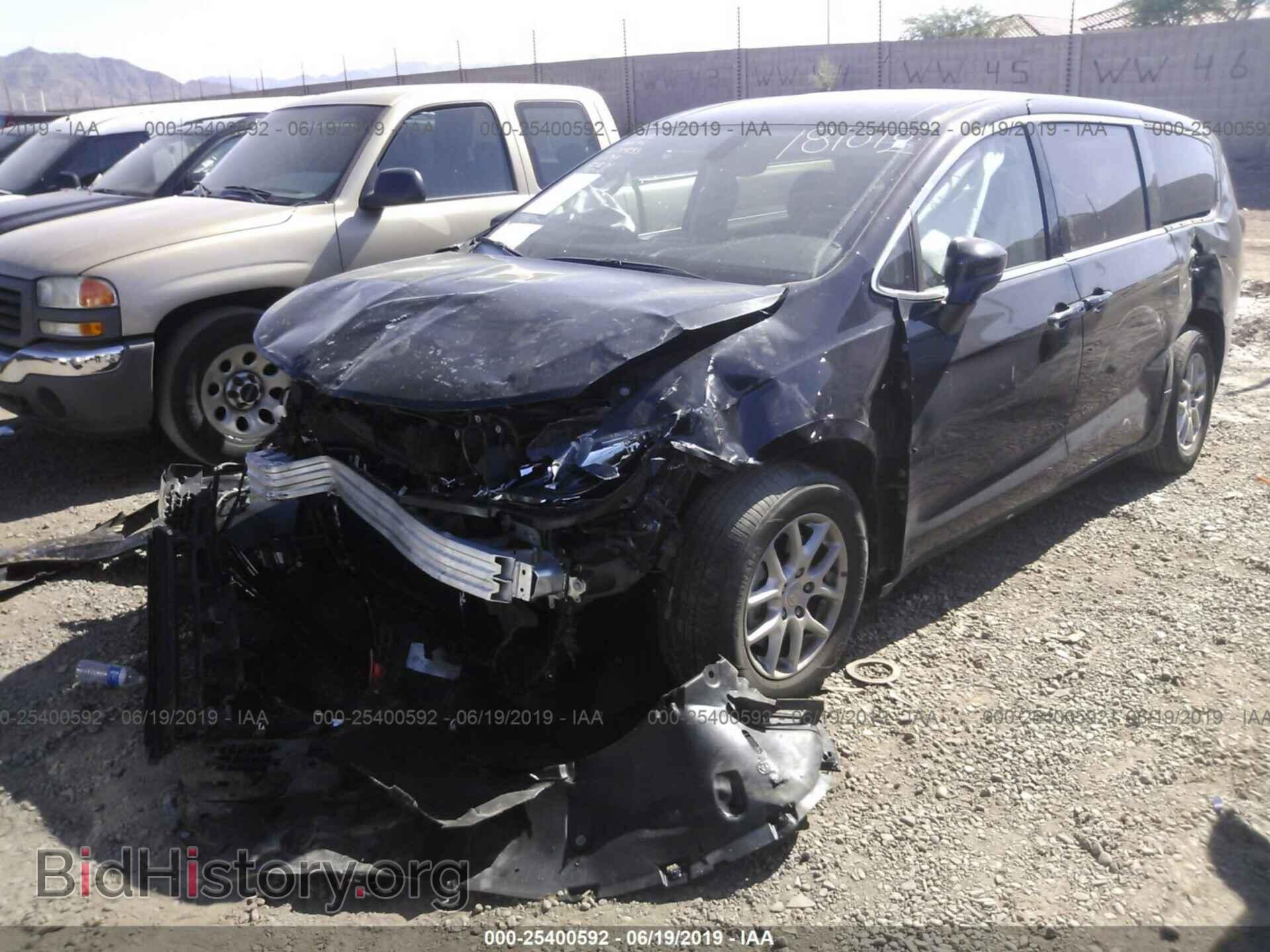 2017 CHRYSLER PACIFICA - VIN: 2C4RC1DG6HR759233 - Фото 2