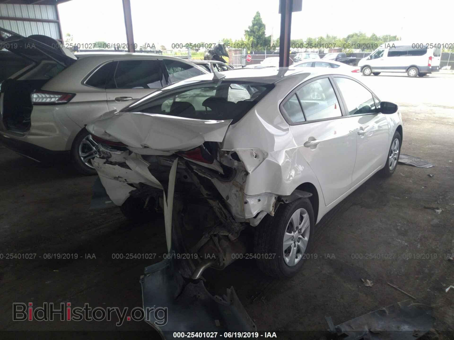2017 KIA FORTE - VIN: 3KPFK4A71HE107875 - Фото 4