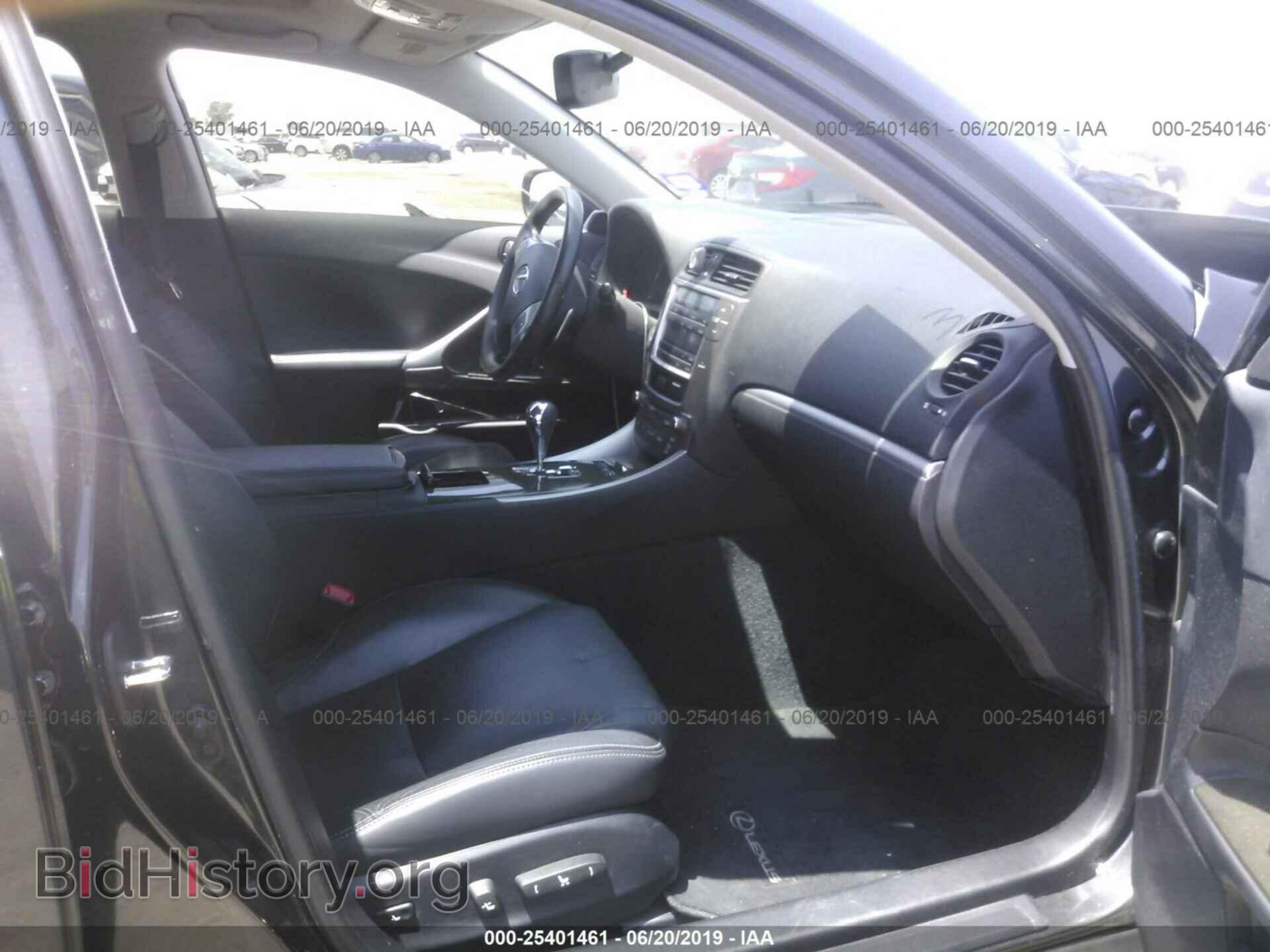 2011 LEXUS IS - VIN: JTHBF5C23B5142722 - Photo 5