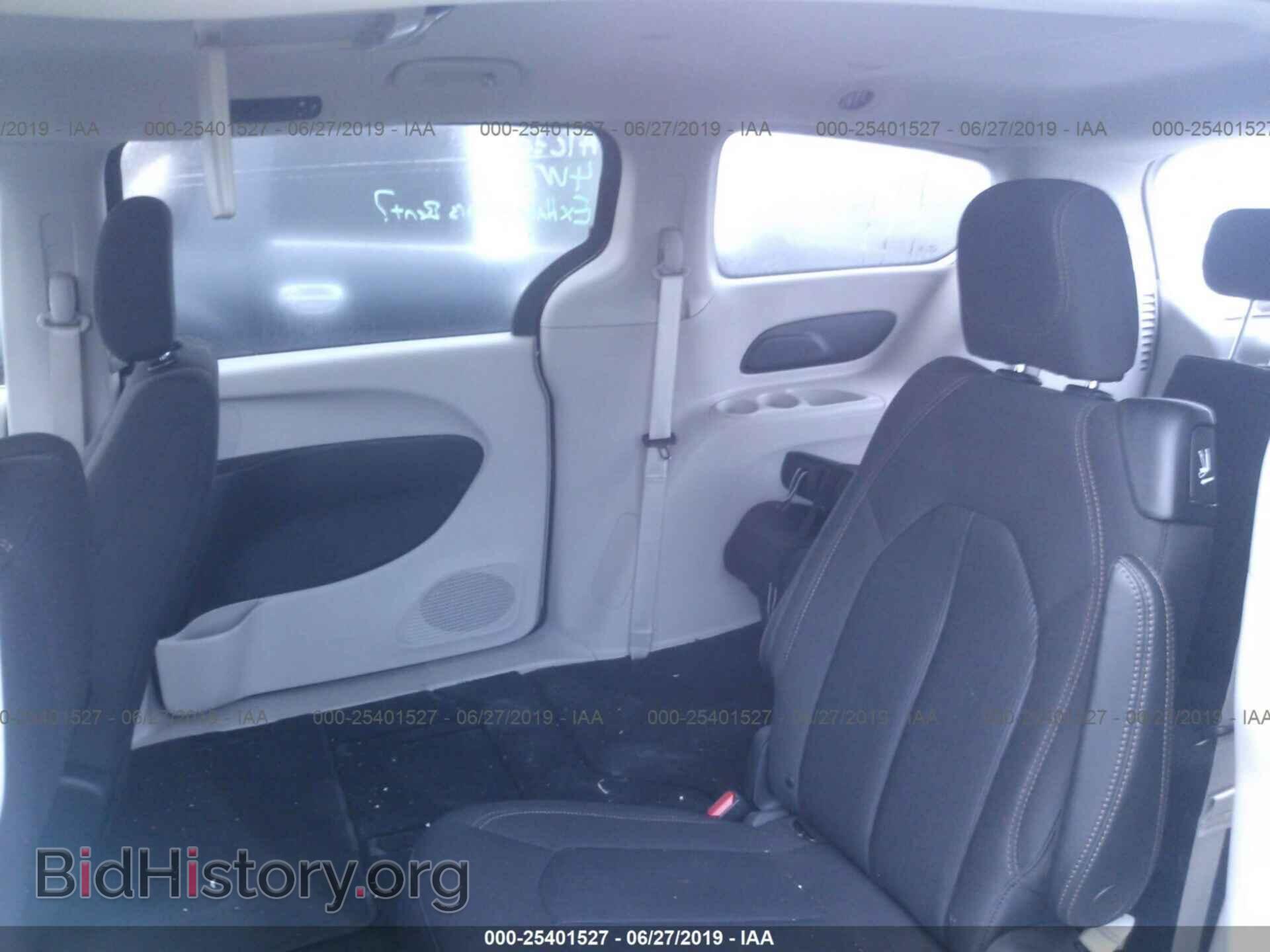 2017 CHRYSLER PACIFICA - VIN: 2C4RC1DGXHR710701 - Фото 8