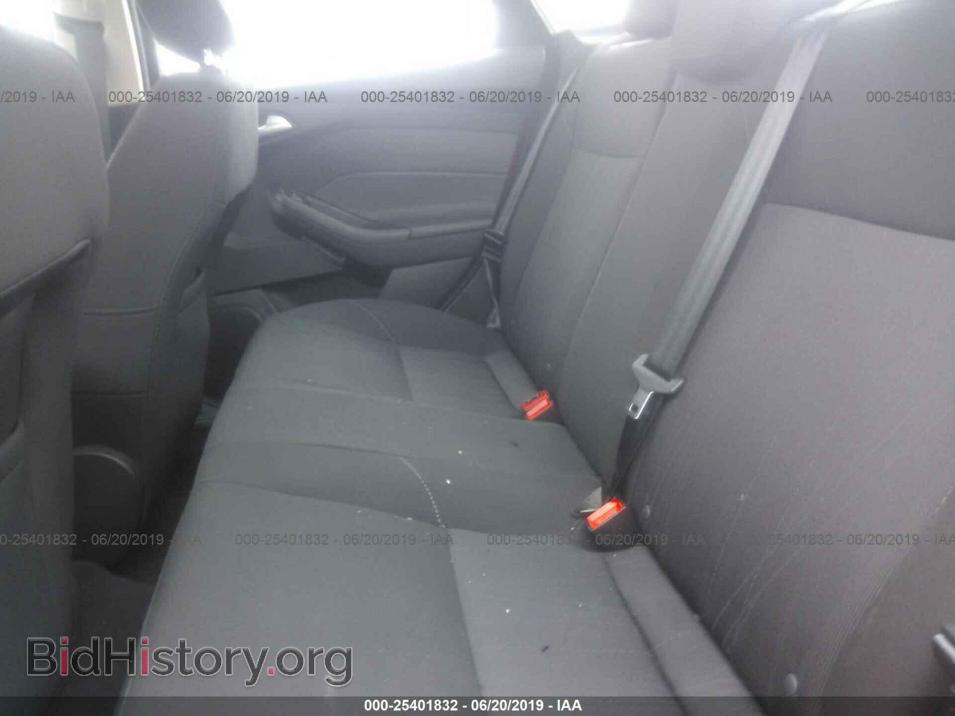 2017 FORD FOCUS - VIN: 1FADP3F24HL298401 - Photo 8