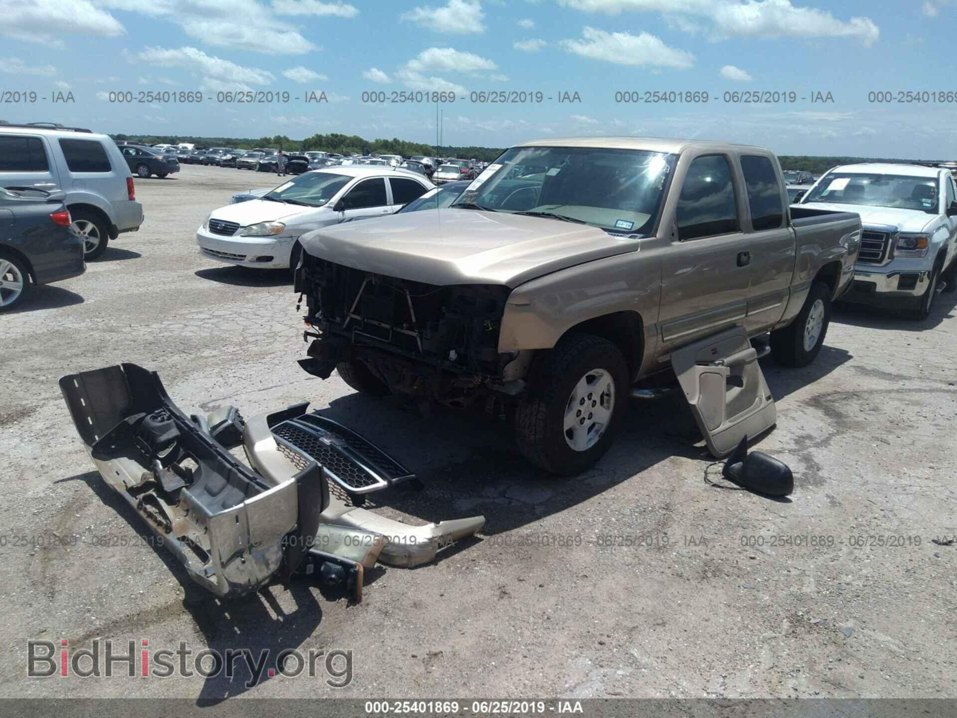 2006 CHEVROLET SILVERADO - VIN: 1GCEC19T66Z127551 - Фото 2