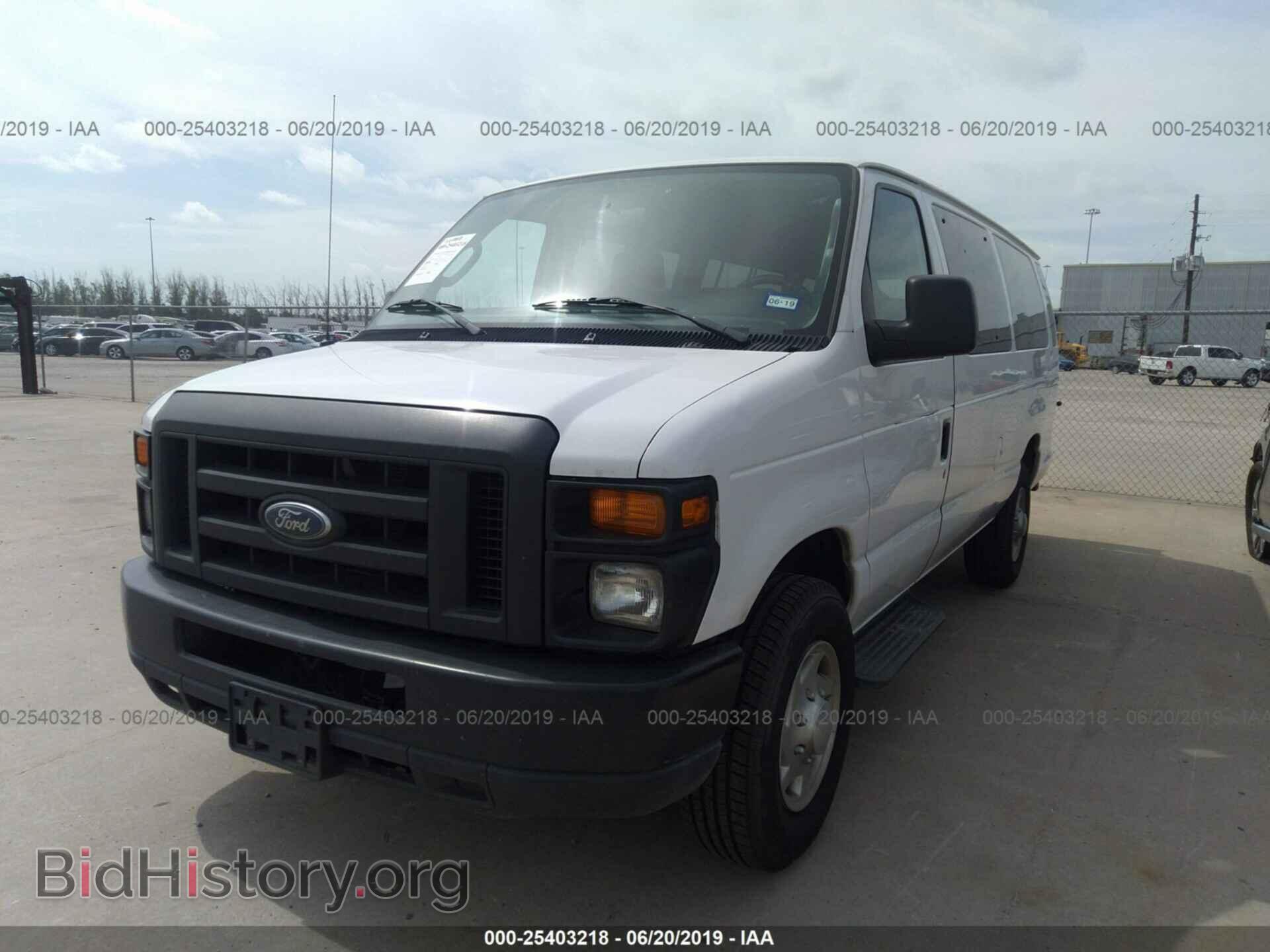 2010 FORD ECONOLINE - VIN: 1FBSS3BL1ADA69466 - Фото 2