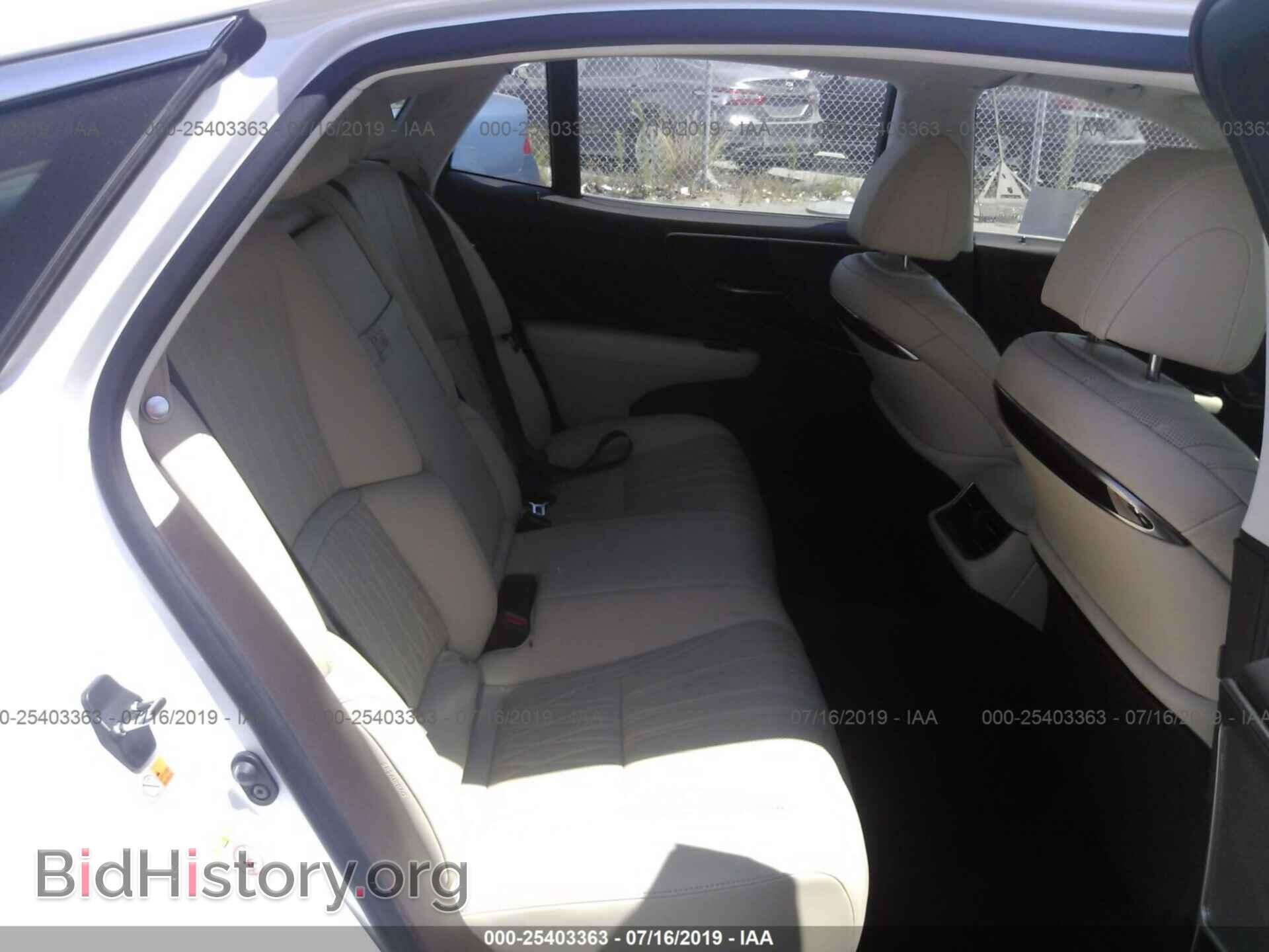 2018 LEXUS LS - VIN: JTHB51FF2J5005148 - Фото 8