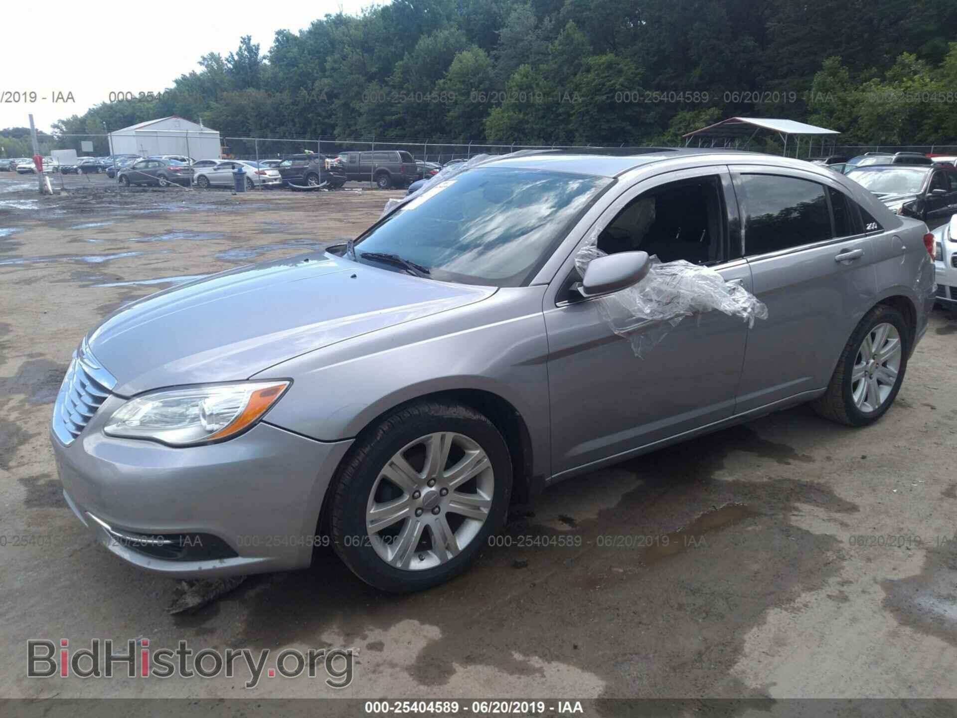 2013 CHRYSLER 200 - VIN: 1C3CCBBB9DN584071 - Photo 2