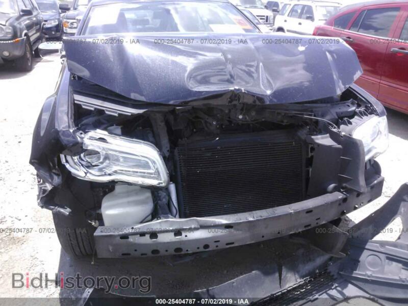 2015 Chrysler 300C (VIN 2C3CCAEG1FH755571) — photo 6 of 10