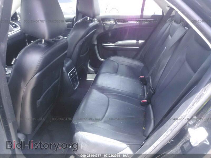 2015 Chrysler 300C (VIN 2C3CCAEG1FH755571) — photo 8 of 10