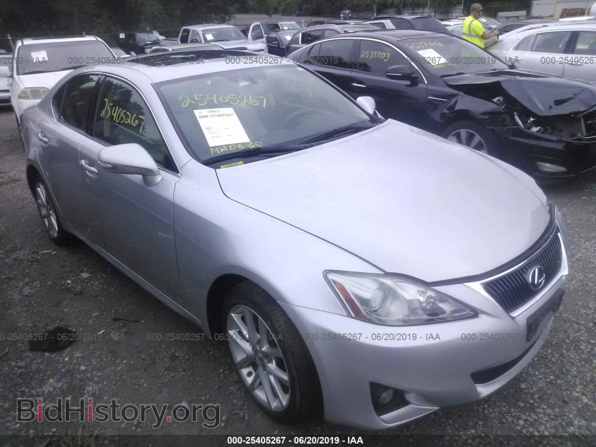 Photo JTHCF5C26C5053099 - LEXUS IS 2012