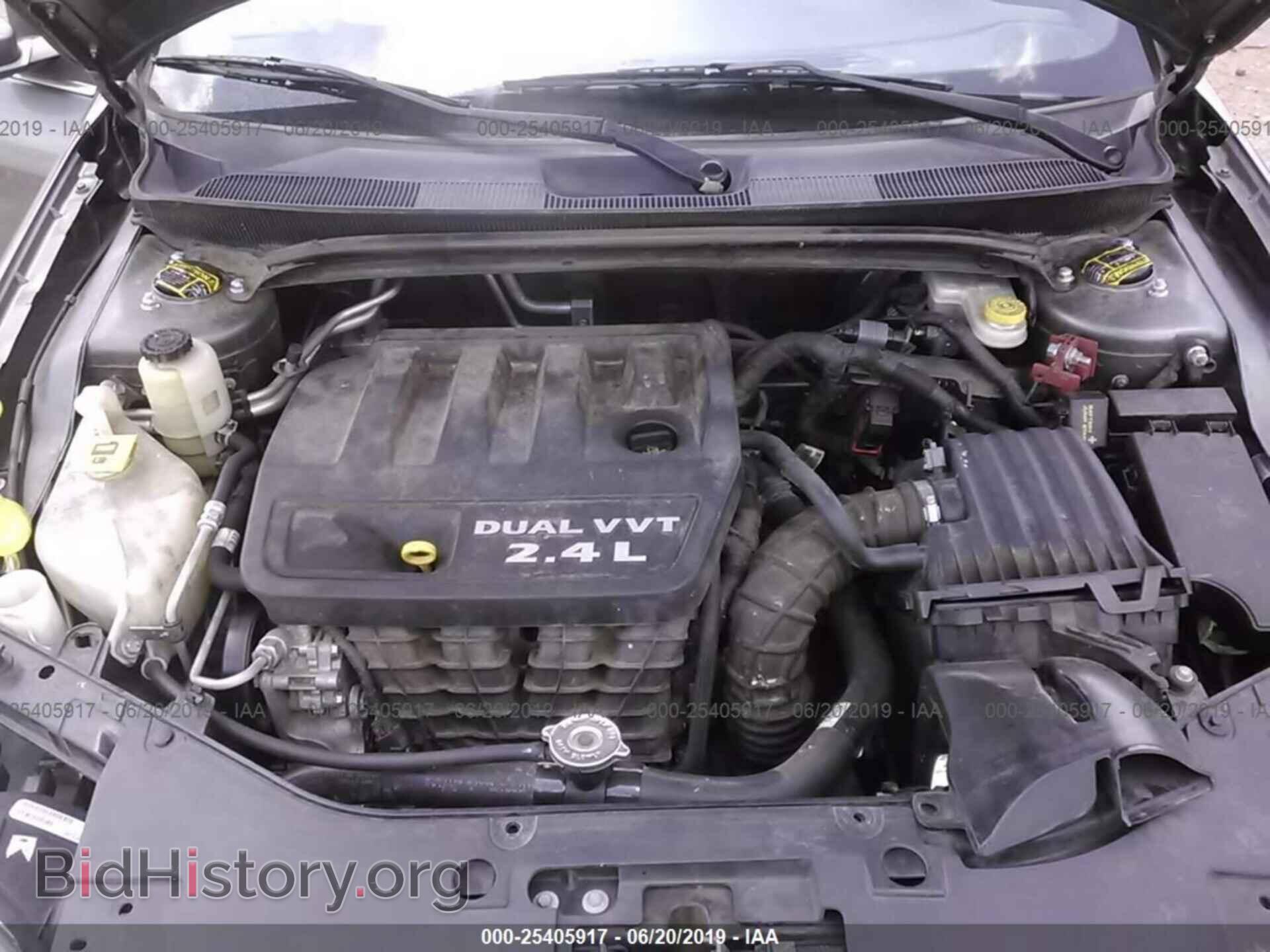 2013 CHRYSLER 200 - VIN: 1C3CCBBB0DN559379 - Фото 10