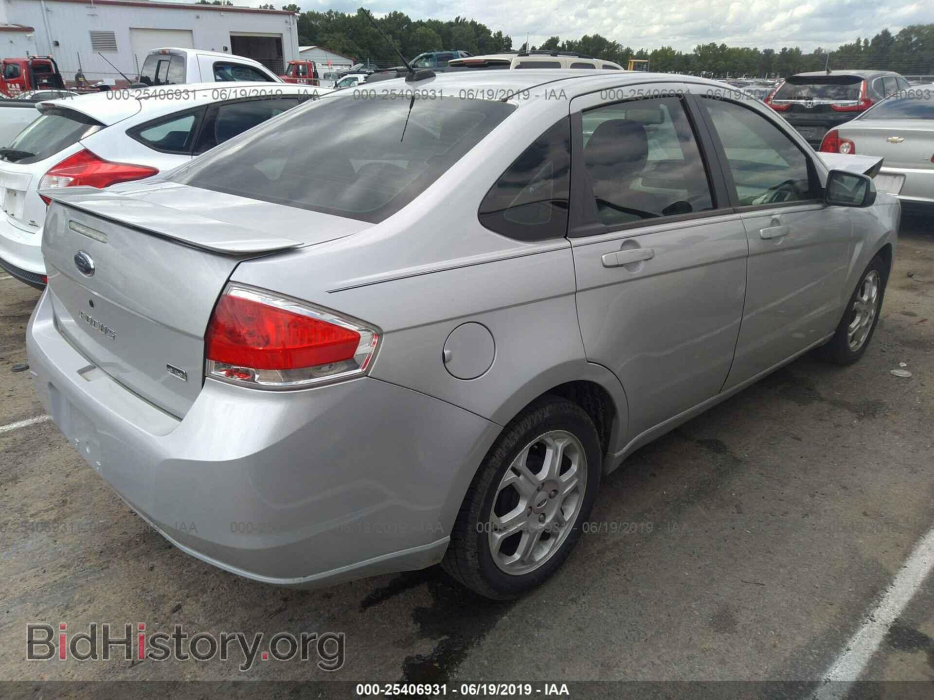 2009 FORD FOCUS - VIN: 1FAHP36N29W231324 - Фото 4