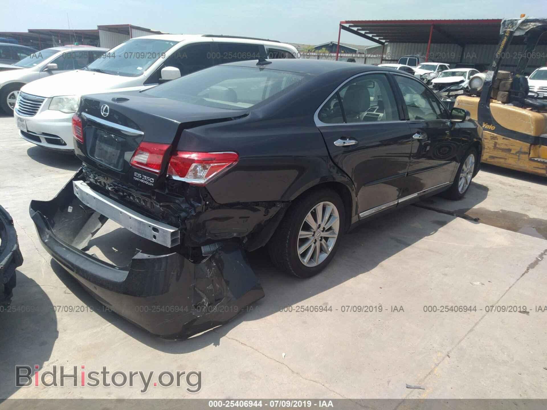 2011 LEXUS ES - VIN: JTHBK1EG3B2415270 - Фото 4