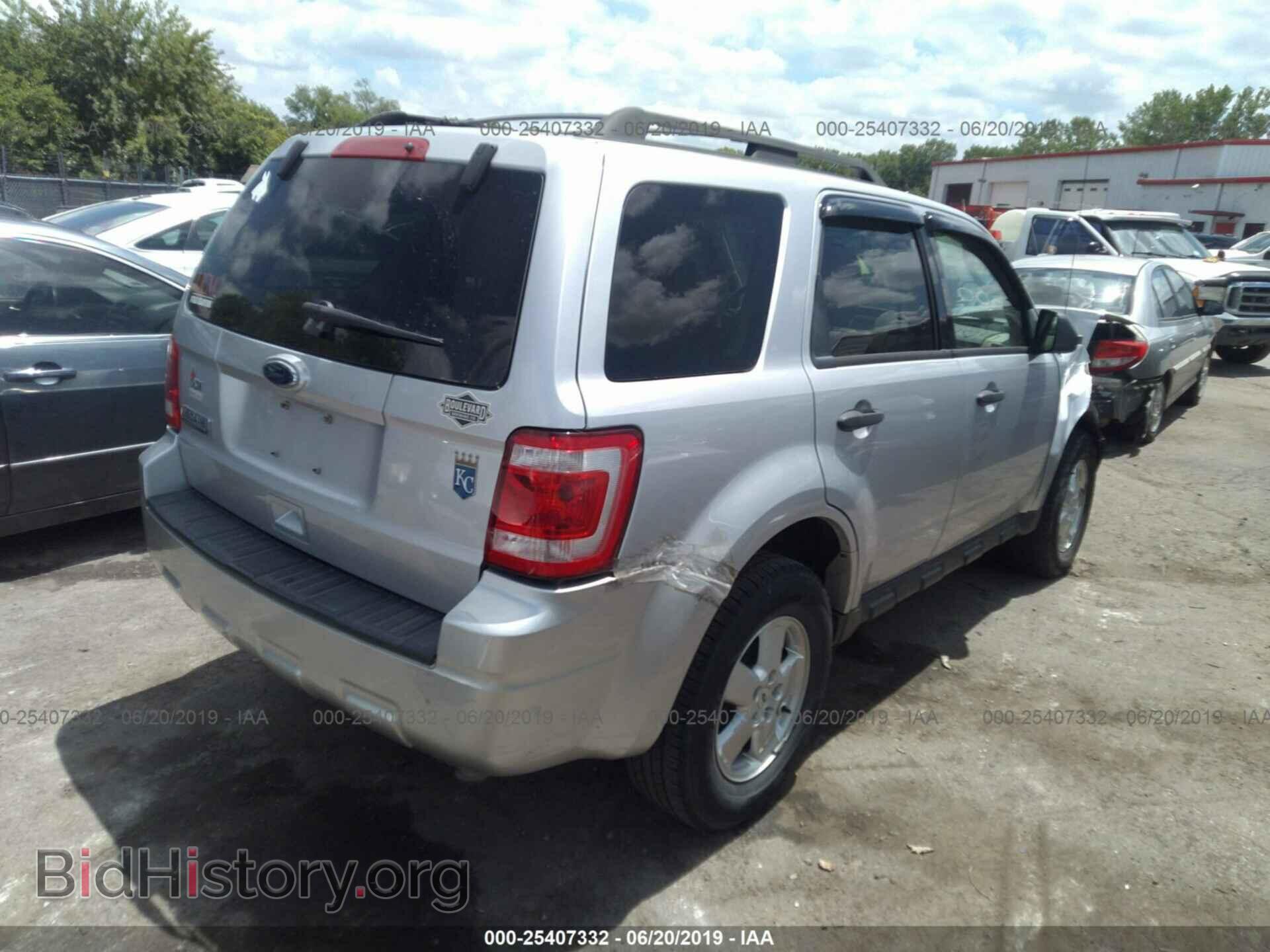 2011 FORD ESCAPE - VIN: 1FMCU0D76BKA14352 - Photo 4