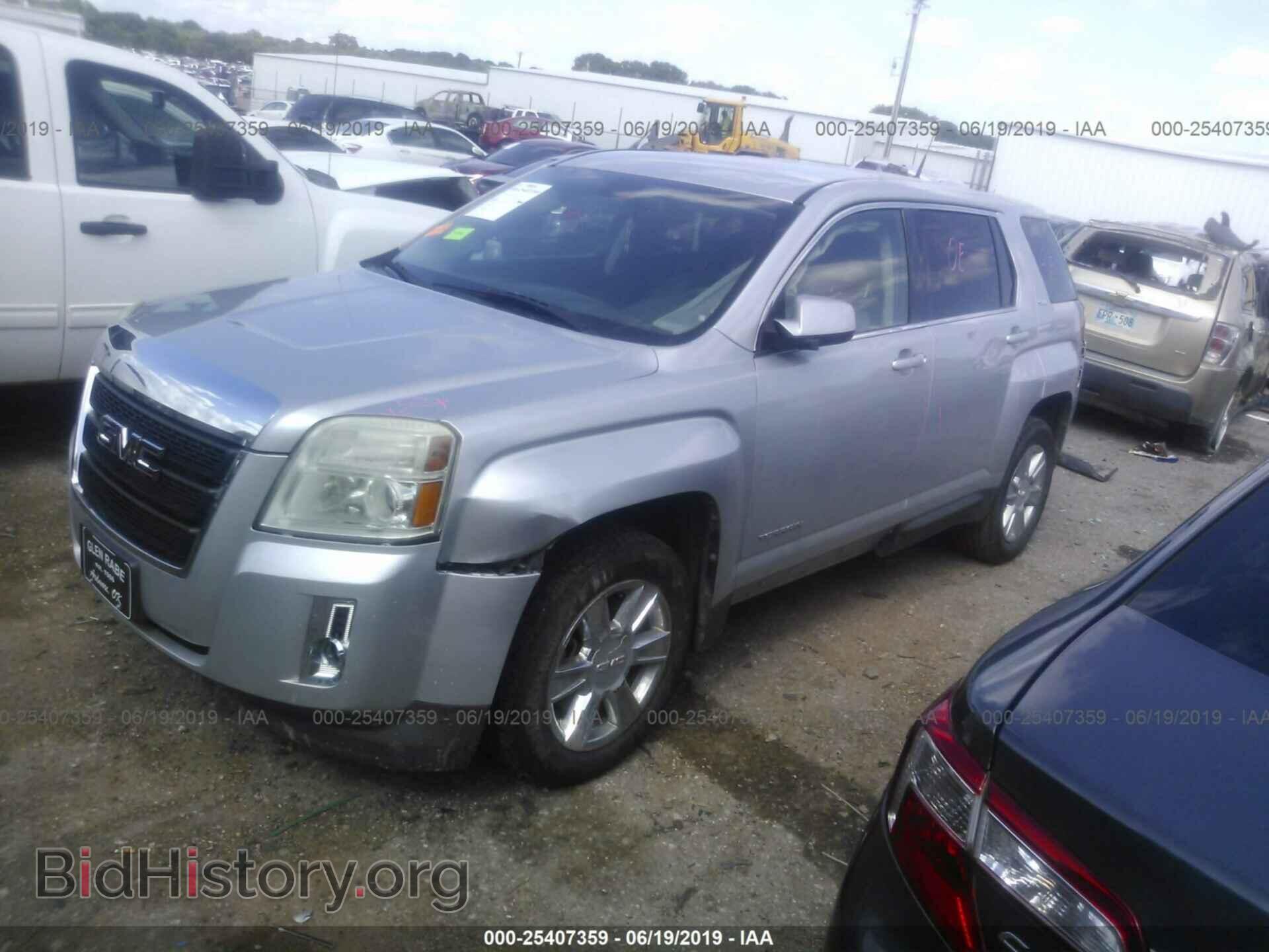 2011 GMC TERRAIN - VIN: 2CTALMEC5B6453163 - Photo 2
