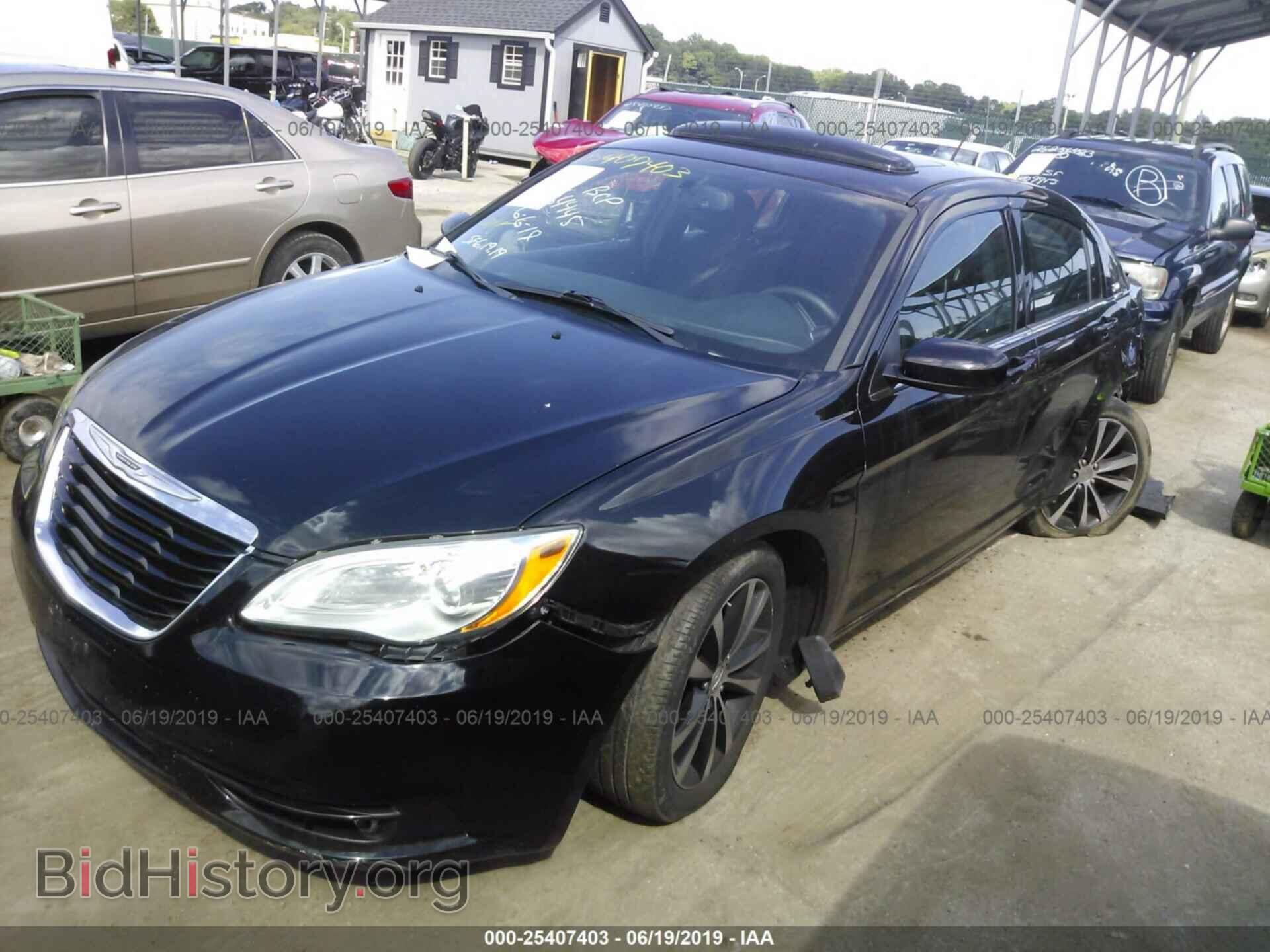 2014 CHRYSLER 200 - VIN: 1C3CCBBB2EN159373 - Фото 2