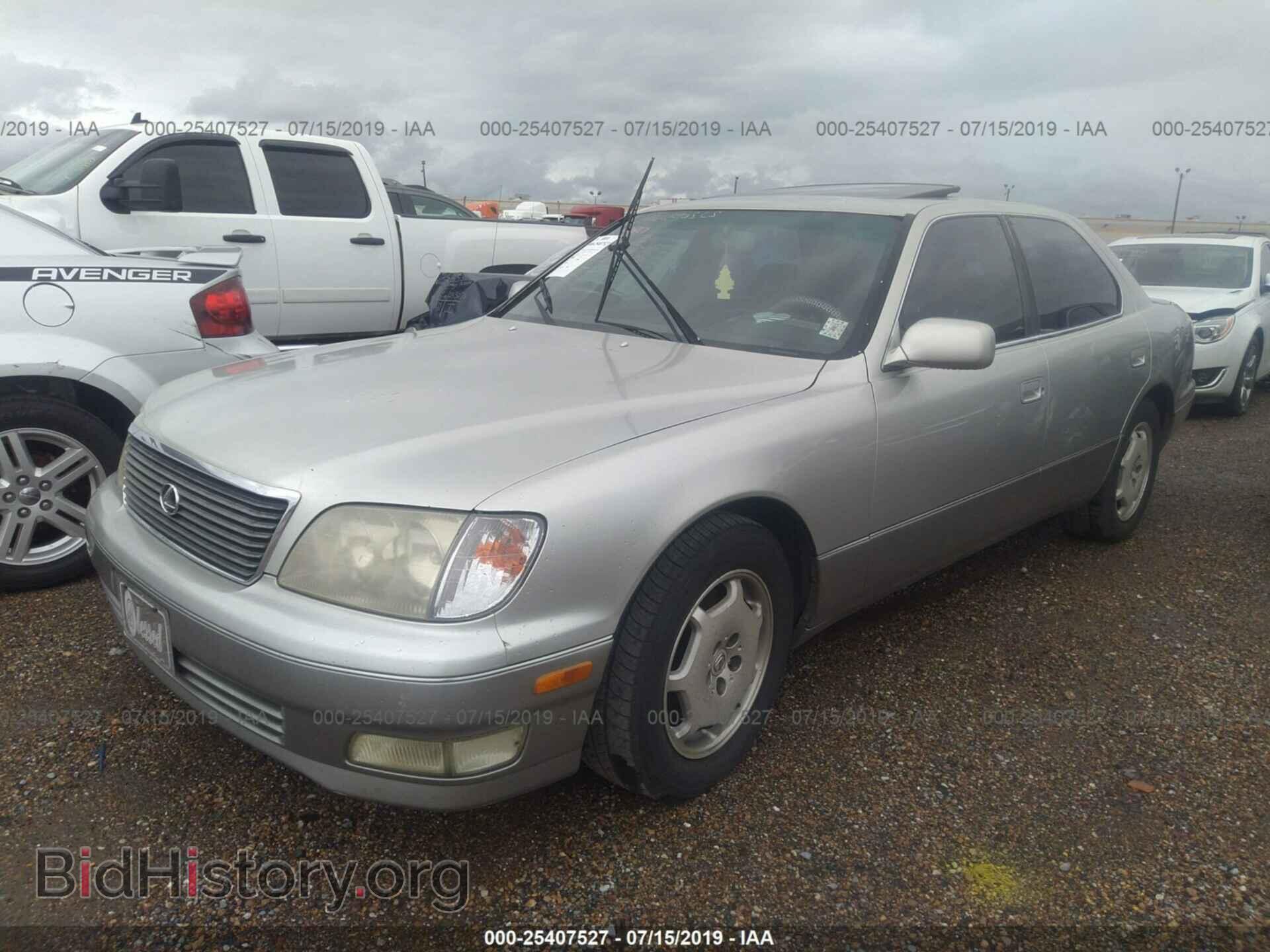 2000 LEXUS LS - VIN: JT8BH28FXY0180443 - Photo 2