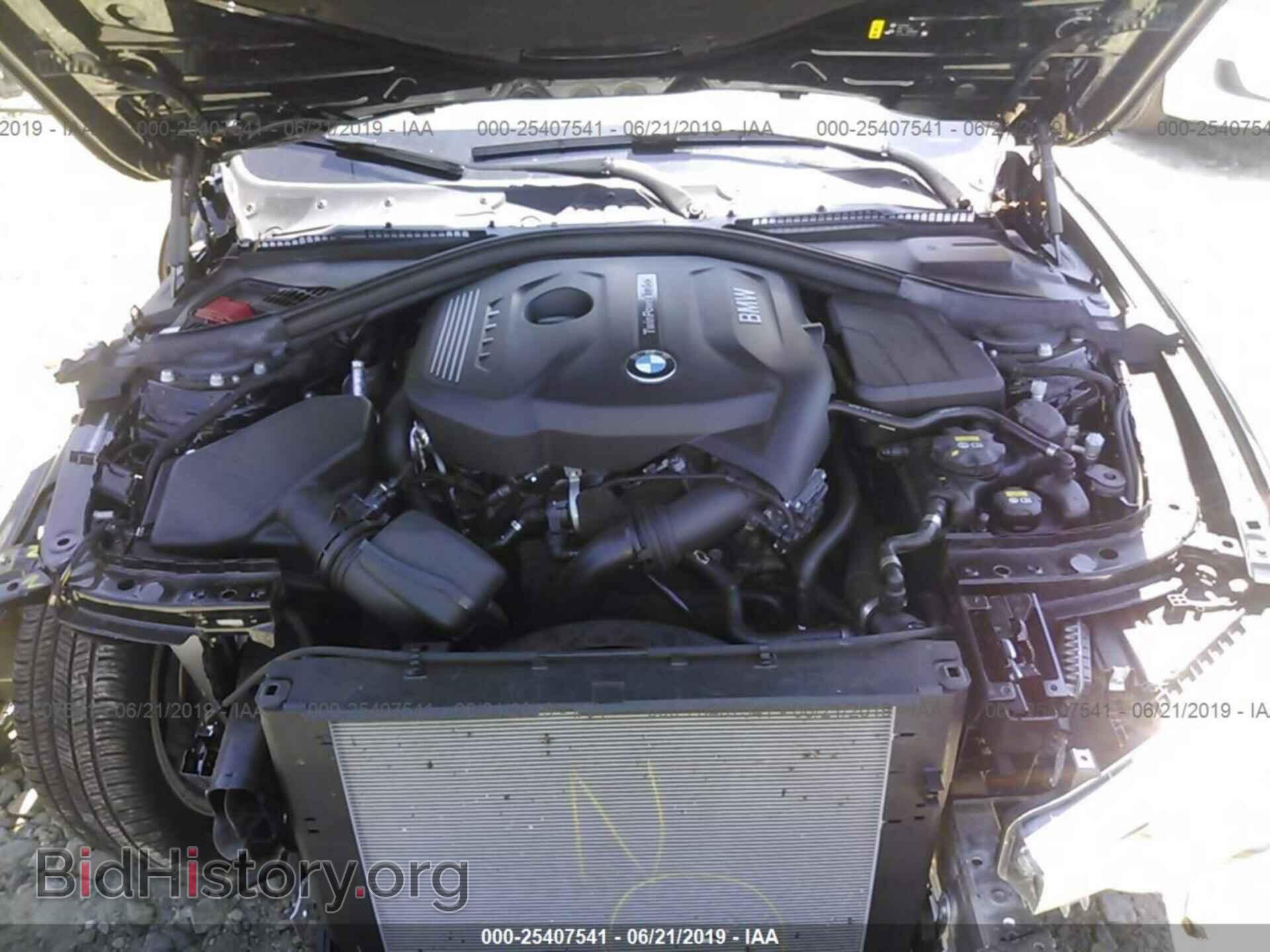 2018 BMW 330 - VIN: WBA8D9G55JNU69051 - Фото 10