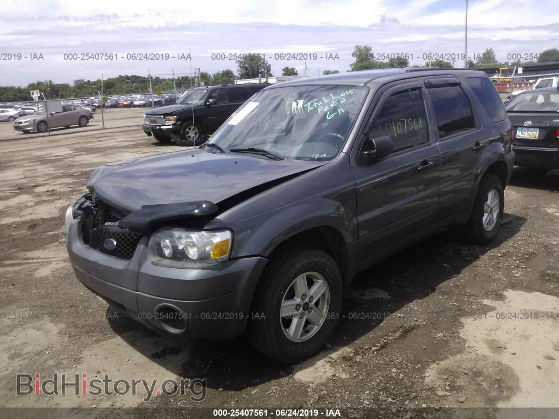 2005 FORD ESCAPE - VIN: 1FMYU02Z85DA05929 - Фото 2