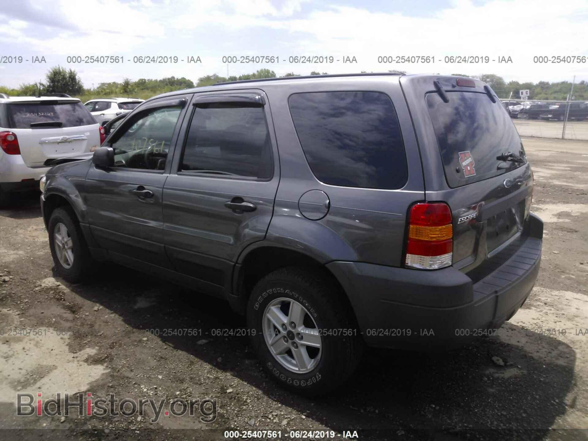 2005 FORD ESCAPE - VIN: 1FMYU02Z85DA05929 - Фото 3