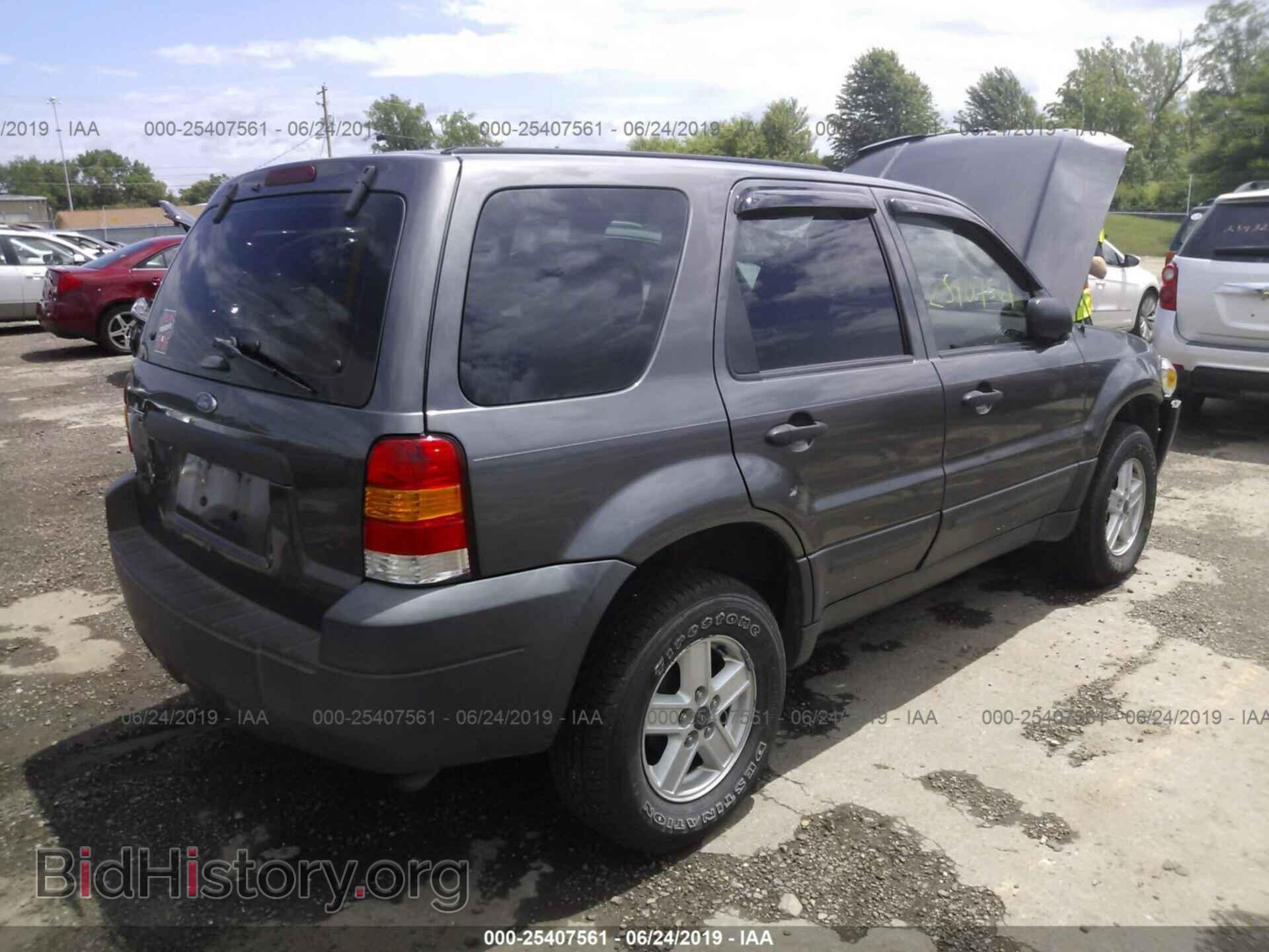 2005 FORD ESCAPE - VIN: 1FMYU02Z85DA05929 - Фото 4