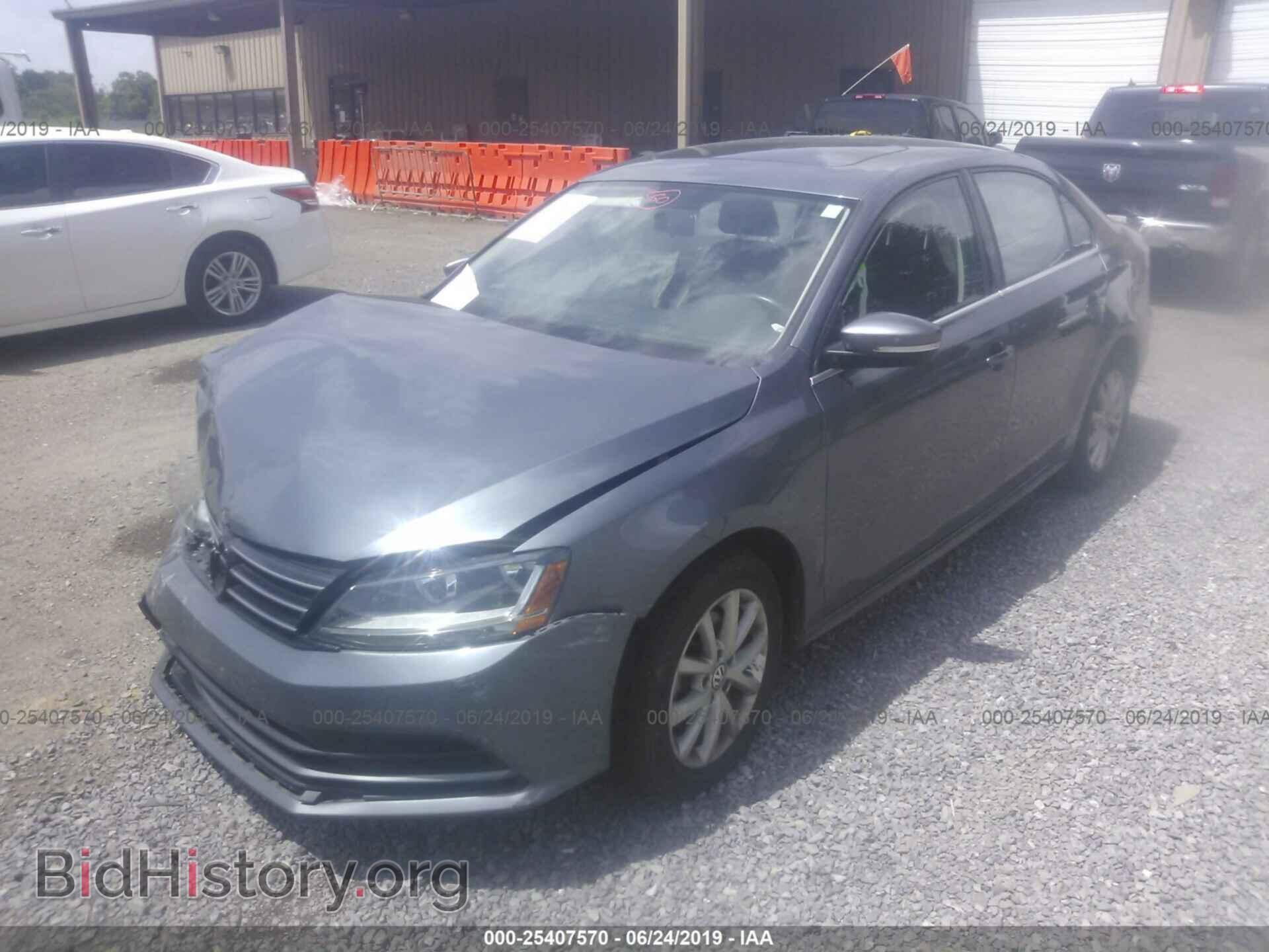 2017 VOLKSWAGEN JETTA - VIN: 3VWDB7AJ9HM343701 - Фото 2