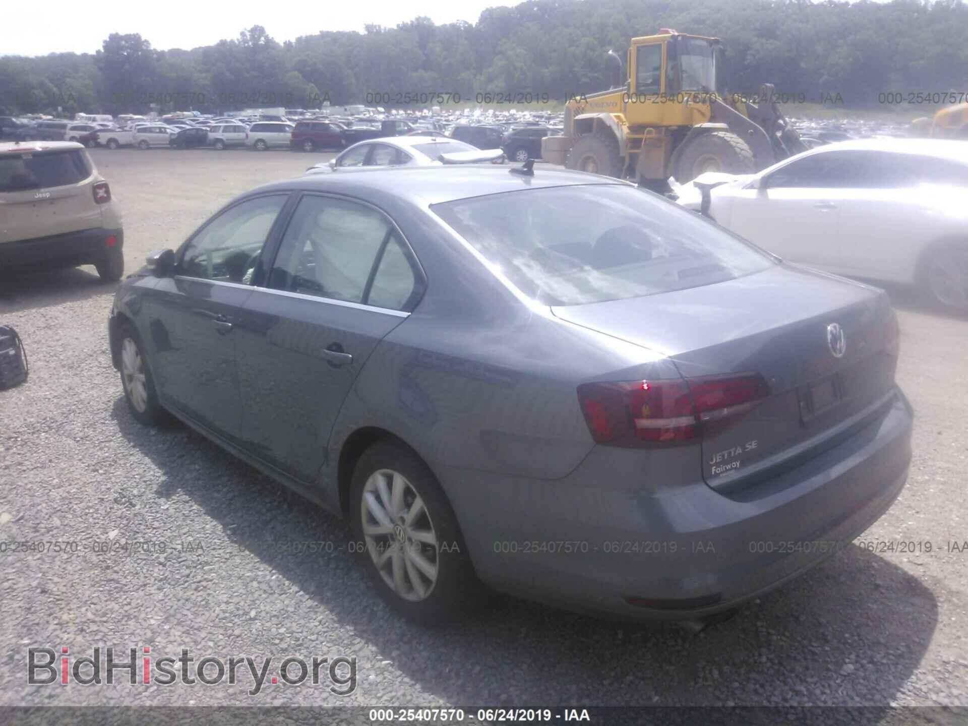 2017 VOLKSWAGEN JETTA - VIN: 3VWDB7AJ9HM343701 - Фото 3