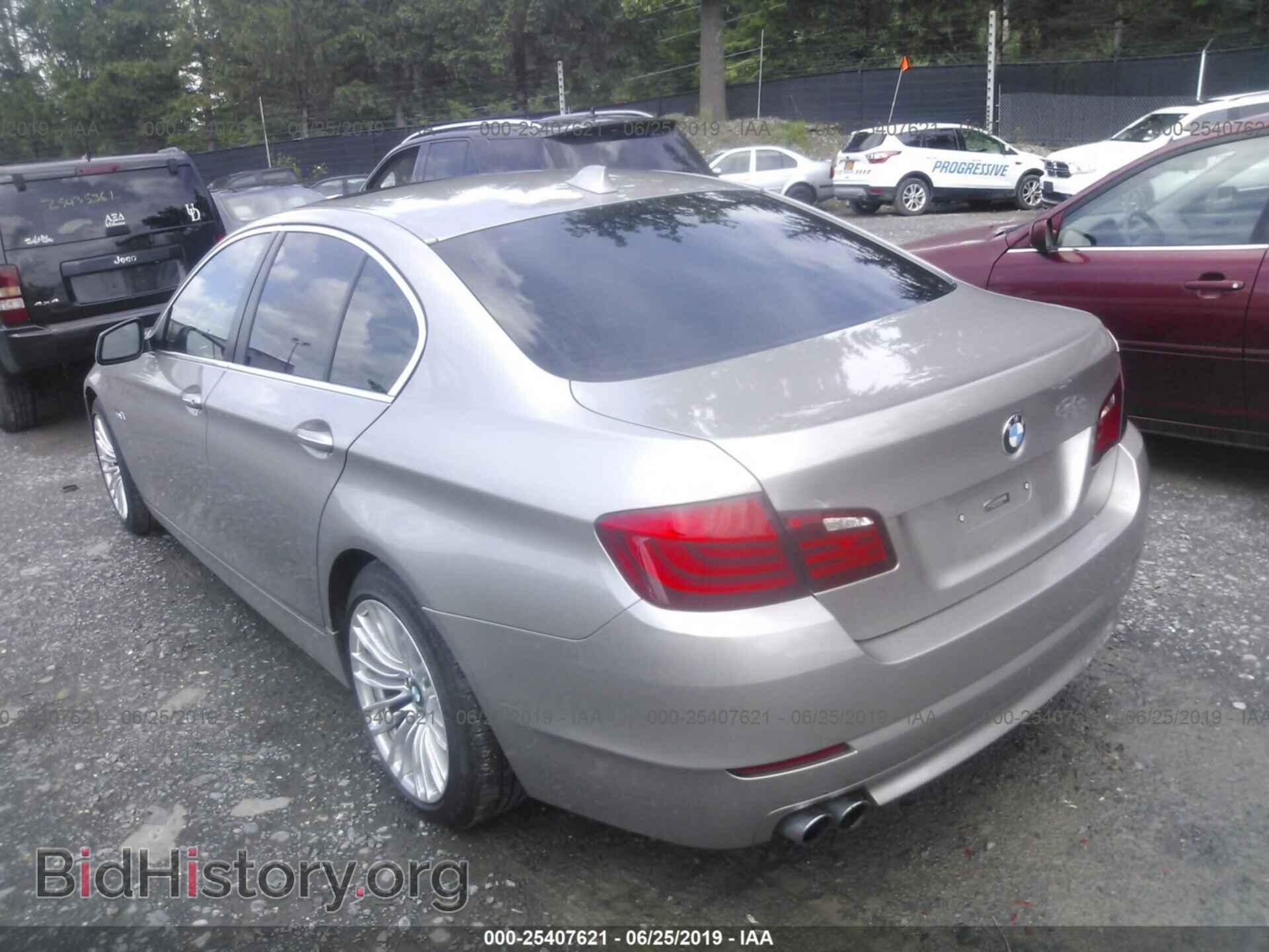 2011 BMW 528 - VIN: WBAFR1C56BC750093 - Фото 3