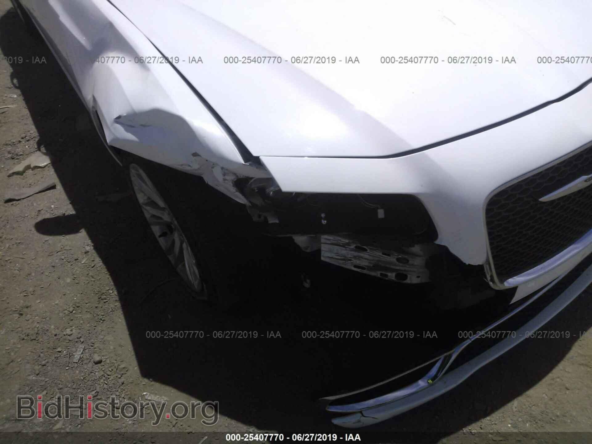 2016 CHRYSLER 300 - VIN: 2C3CCAAG1GH298607 - Фото 6