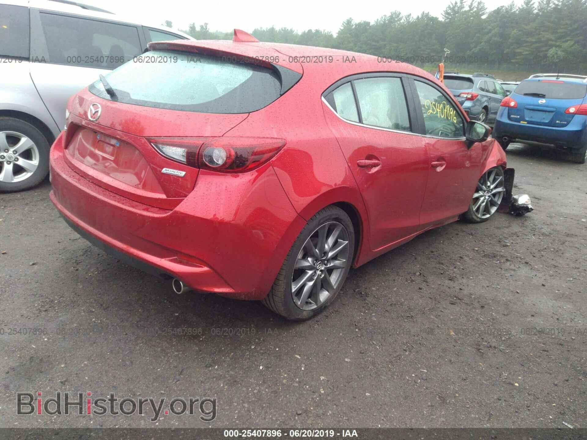 2018 MAZDA 3 - VIN: 3MZBN1M36JM268809 - Фото 4