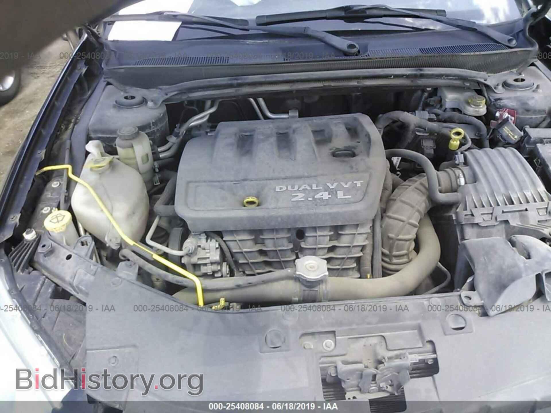 2012 CHRYSLER 200 - VIN: 1C3CCBABXCN145008 - Фото 10