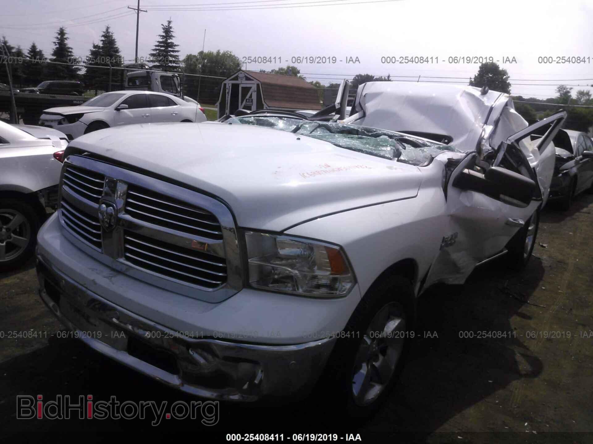 2017 RAM 1500 - VIN: 1C6RR7LG6HS641482 - Photo 2