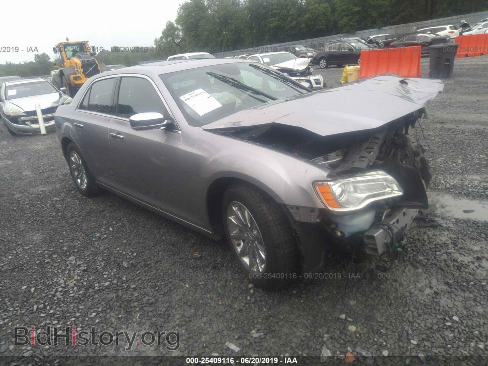 Фотография 2C3CCAET8DH740043 - CHRYSLER 300C 2013