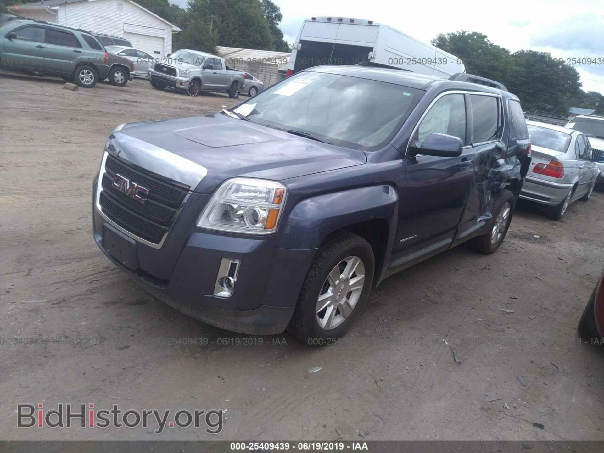 2013 GMC TERRAIN - VIN: 2GKFLVE38D6376741 - Photo 2