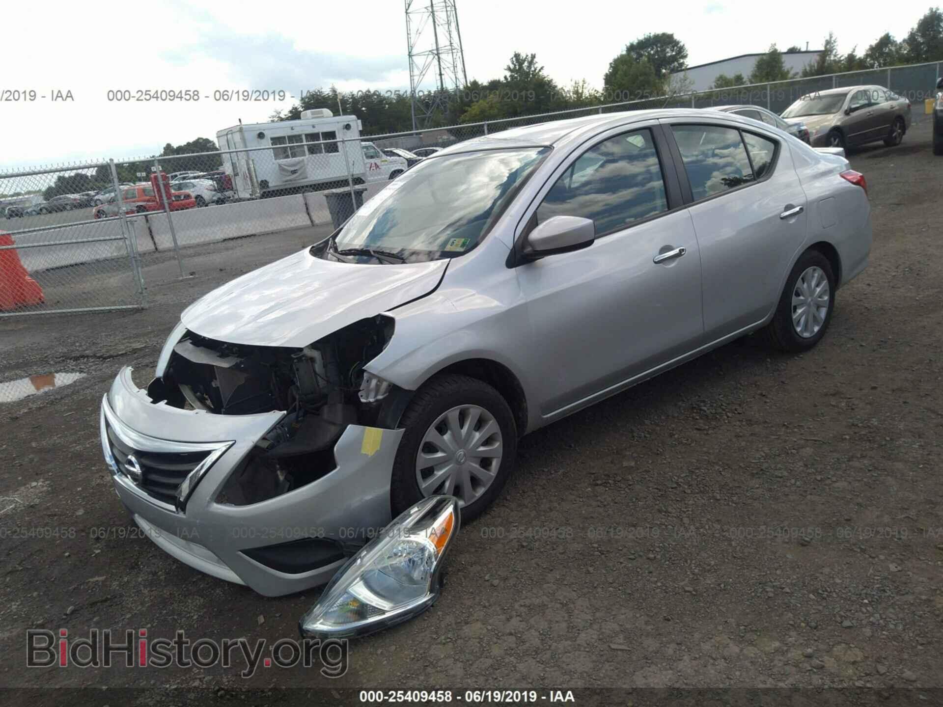 2017 NISSAN VERSA - VIN: 3N1CN7AP1HL812248 - Фото 2
