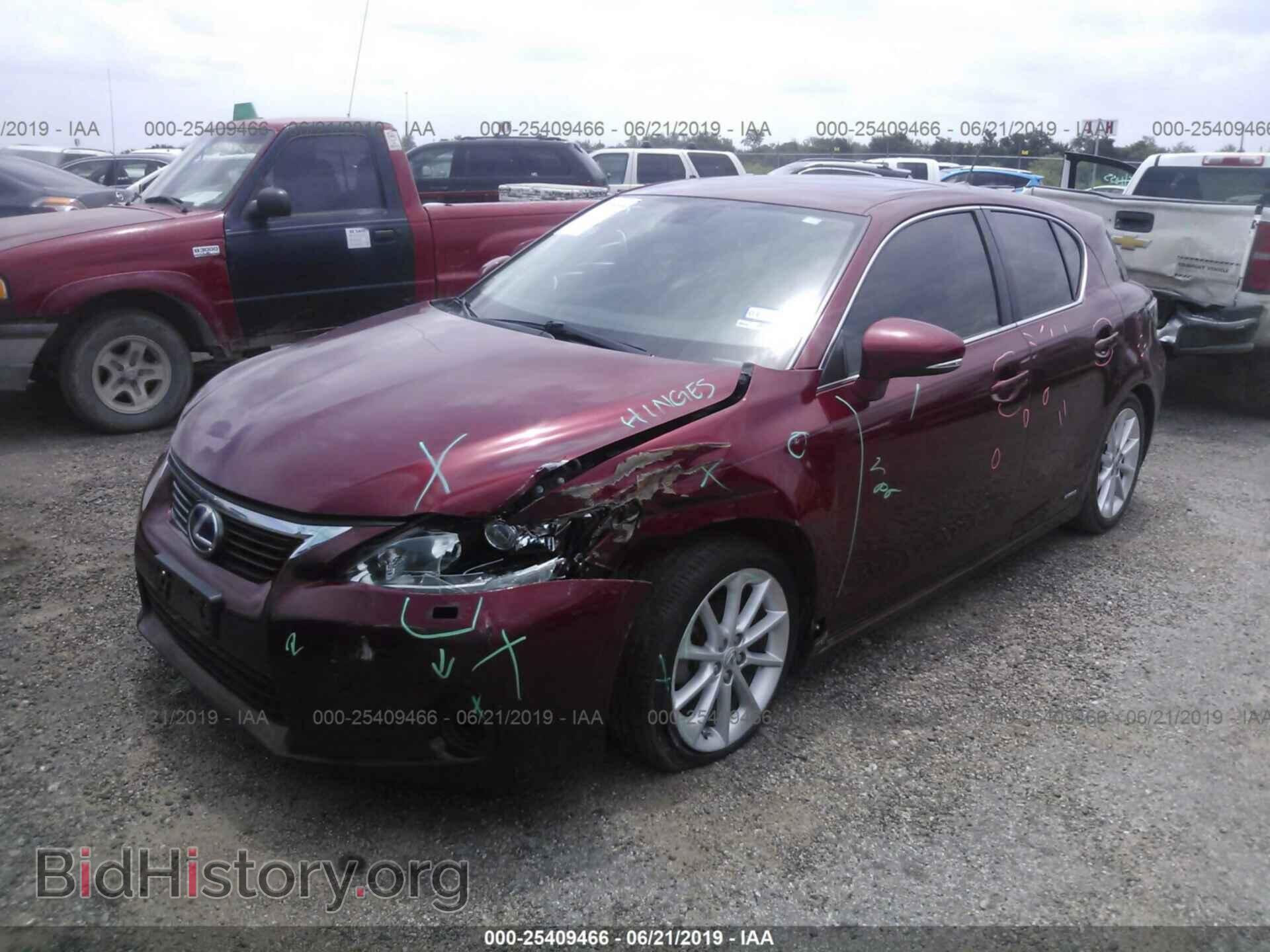 2011 LEXUS CT - VIN: JTHKD5BH8B2042788 - Фото 2