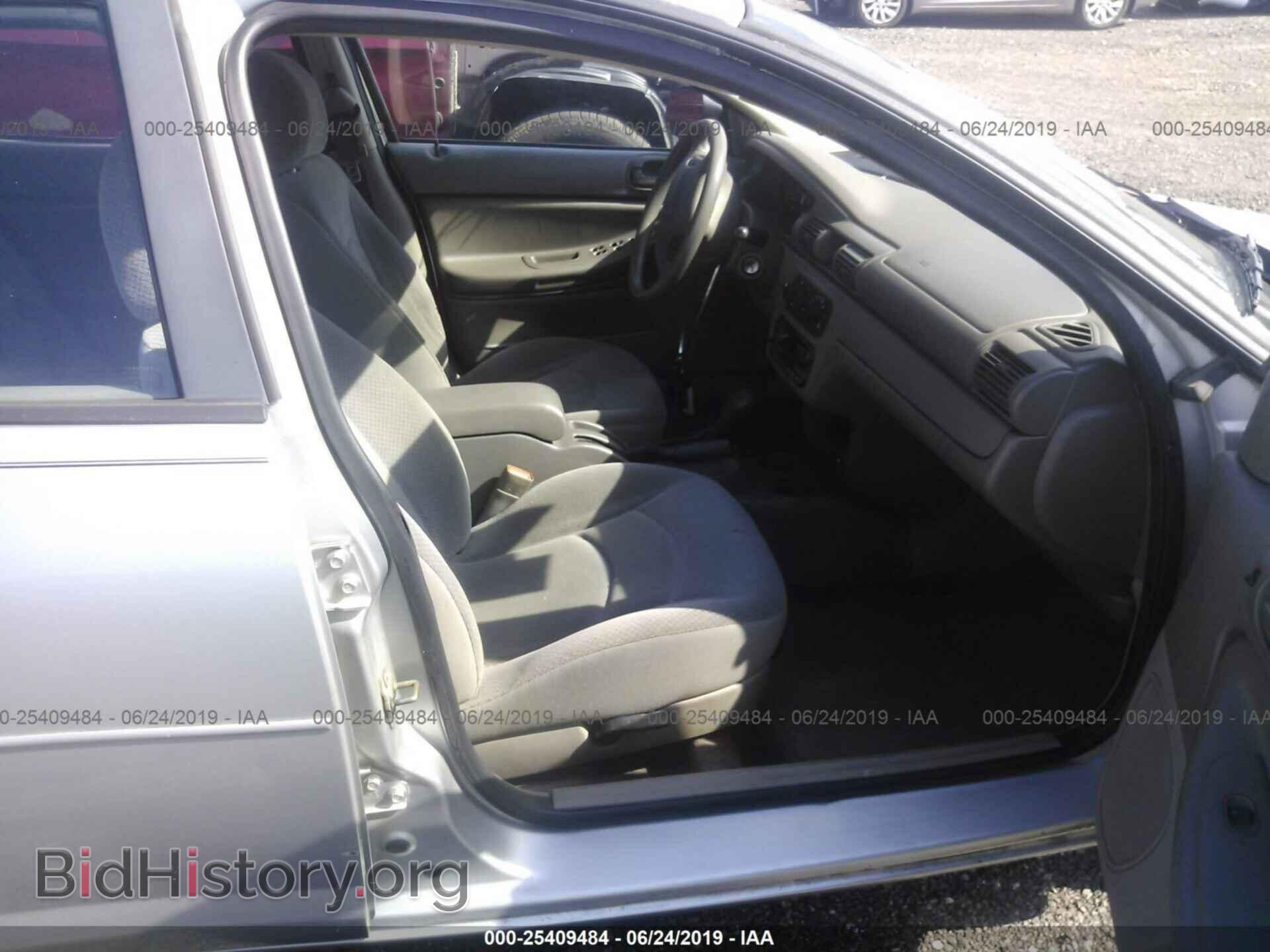 2004 CHRYSLER SEBRING - VIN: 1C3EL46XX4N109961 - Фото 5