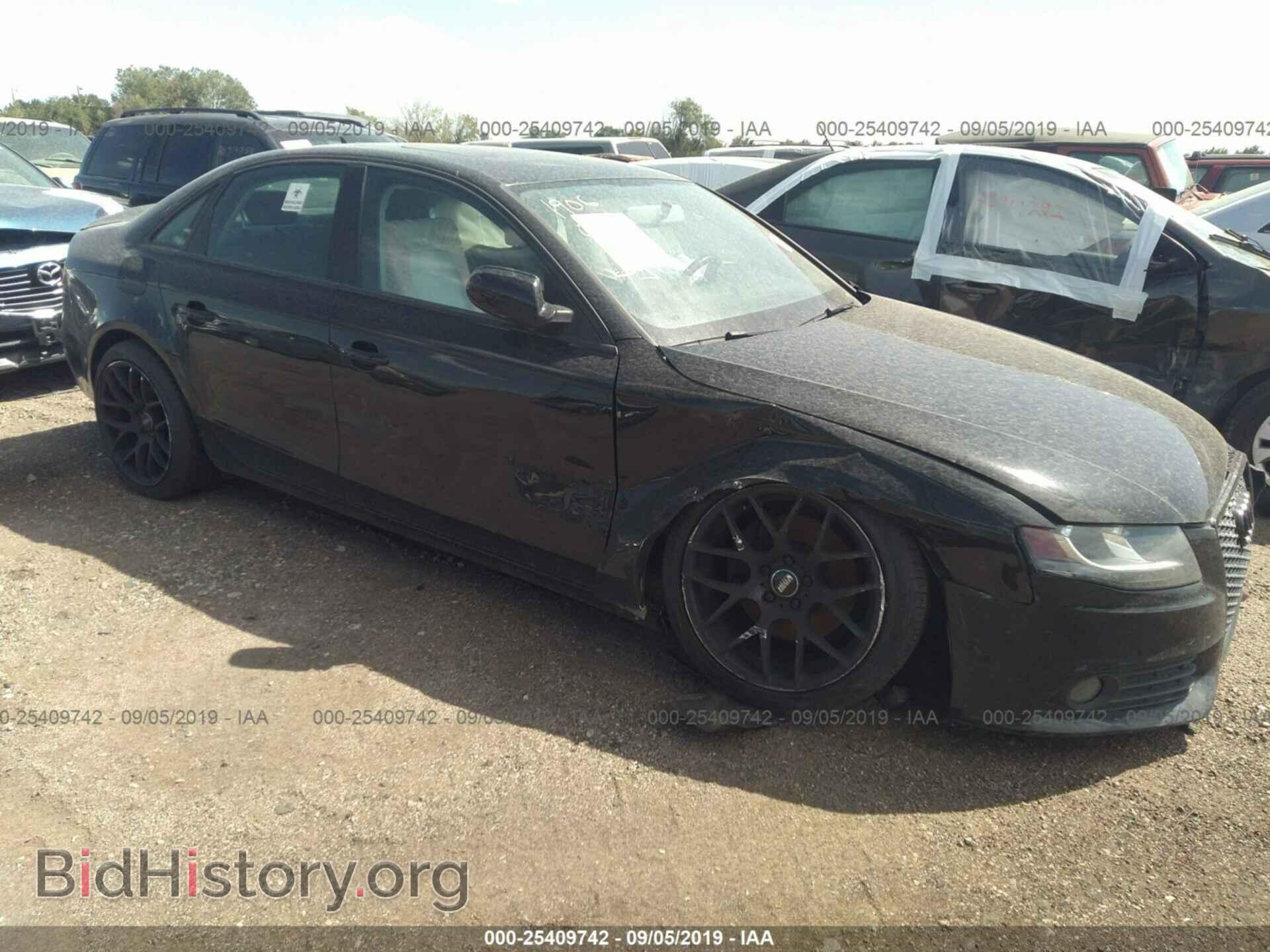 Фотография WAUBFAFLXAN060366 - AUDI A4 2010