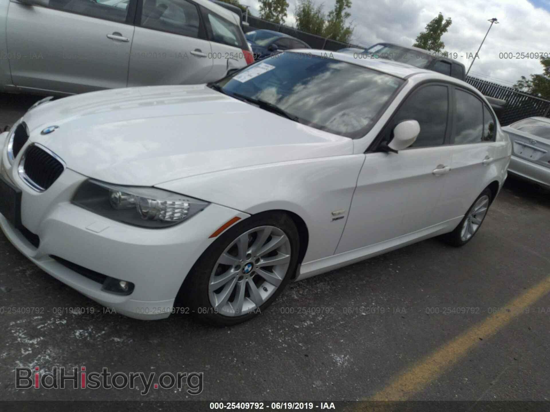 2011 BMW 328 - VIN: WBAPK5C59BF121507 - Фото 2