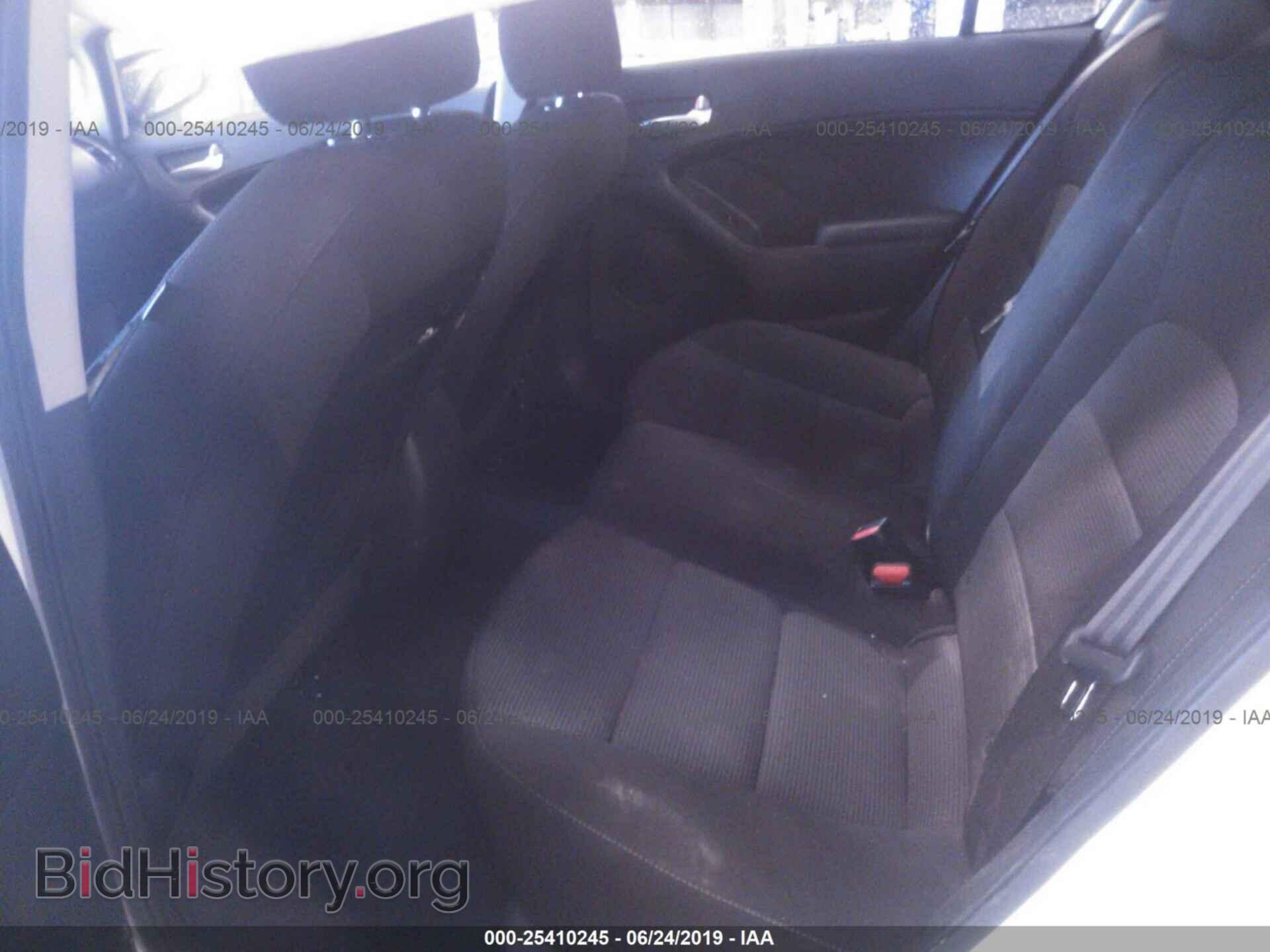 2017 KIA FORTE - VIN: 3KPFK4A73HE115086 - Фото 8