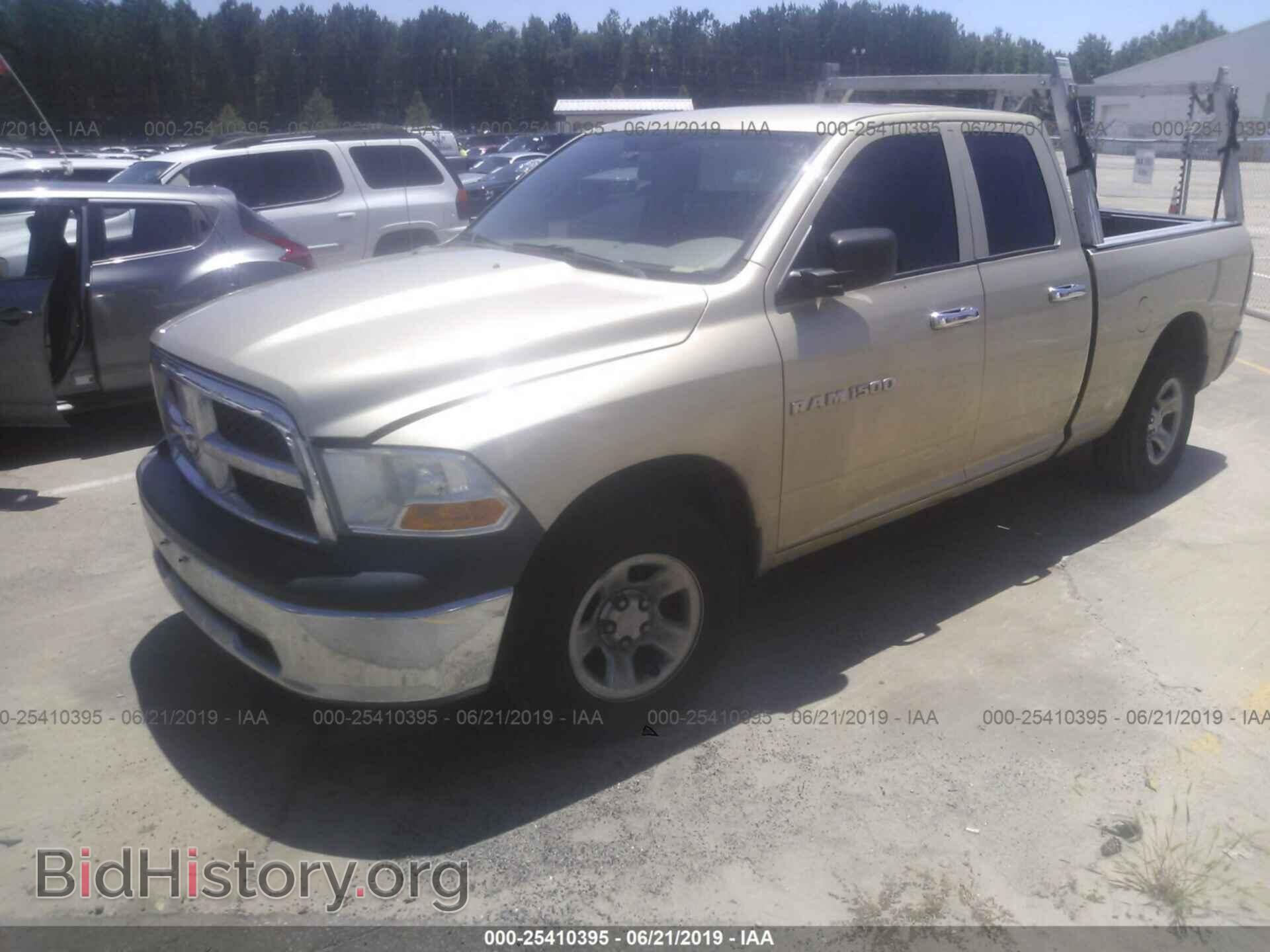 2011 DODGE RAM 1500 - VIN: 1D7RB1GK8BS702305 - Фото 2