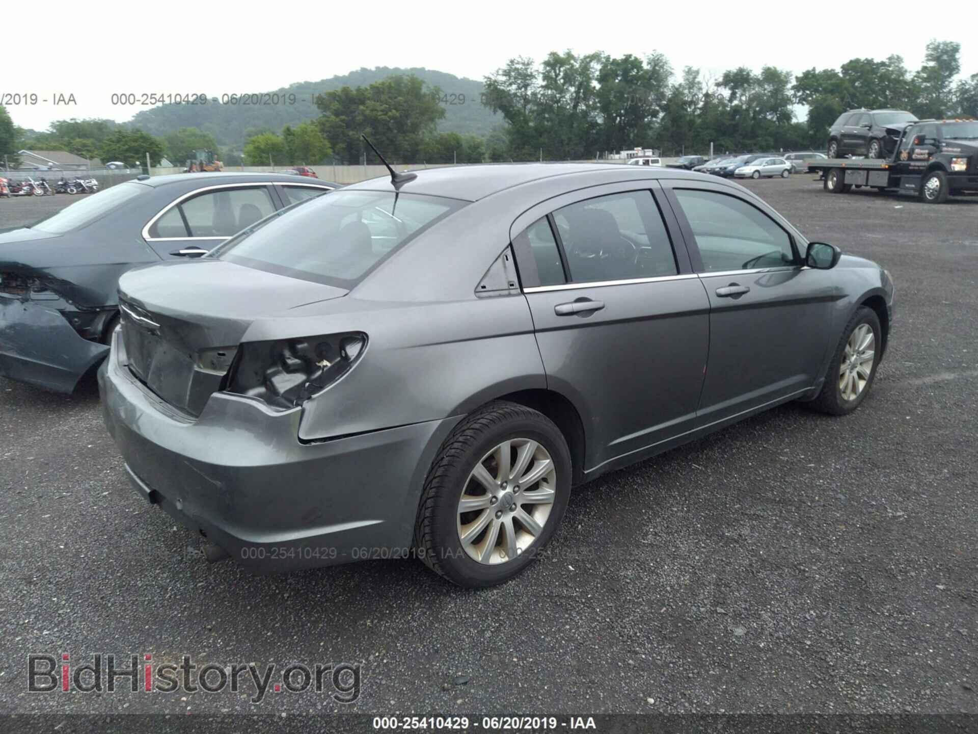 2013 CHRYSLER 200 - VIN: 1C3CCBBB6DN542876 - Photo 4